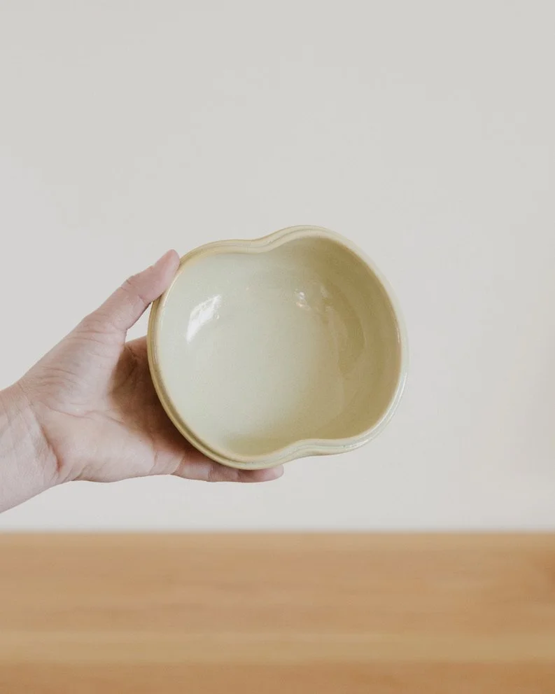 Small apple bowl - 2025