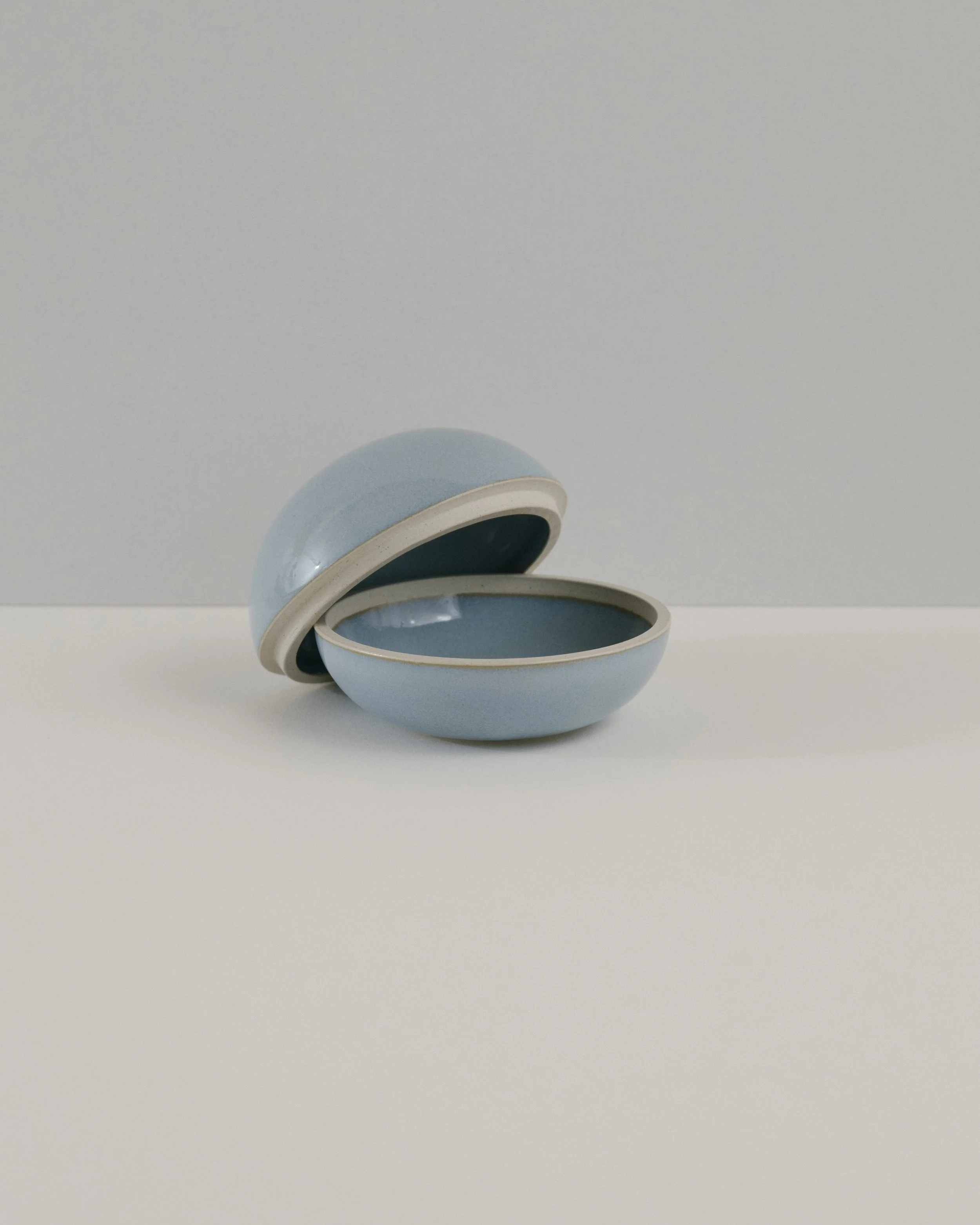 Sphere jar in blue - 2022