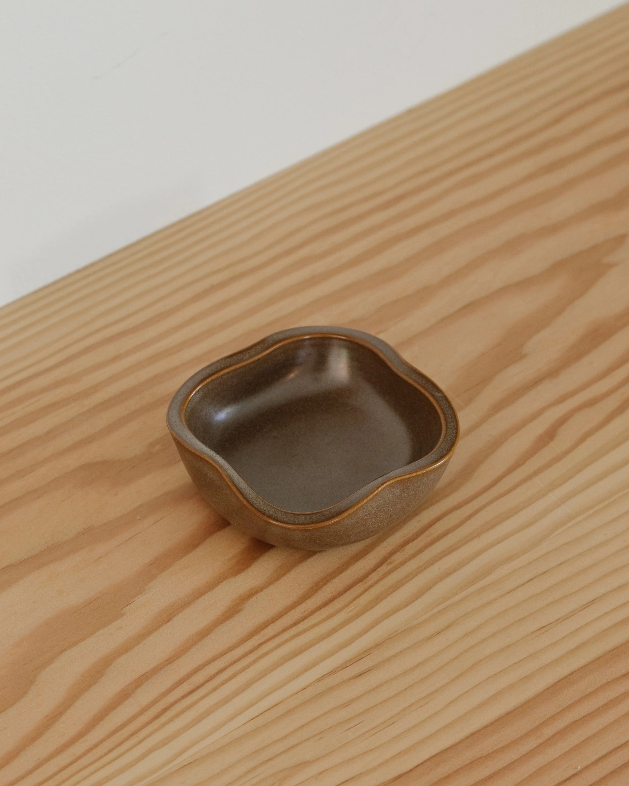 Small altered bowl - 2024