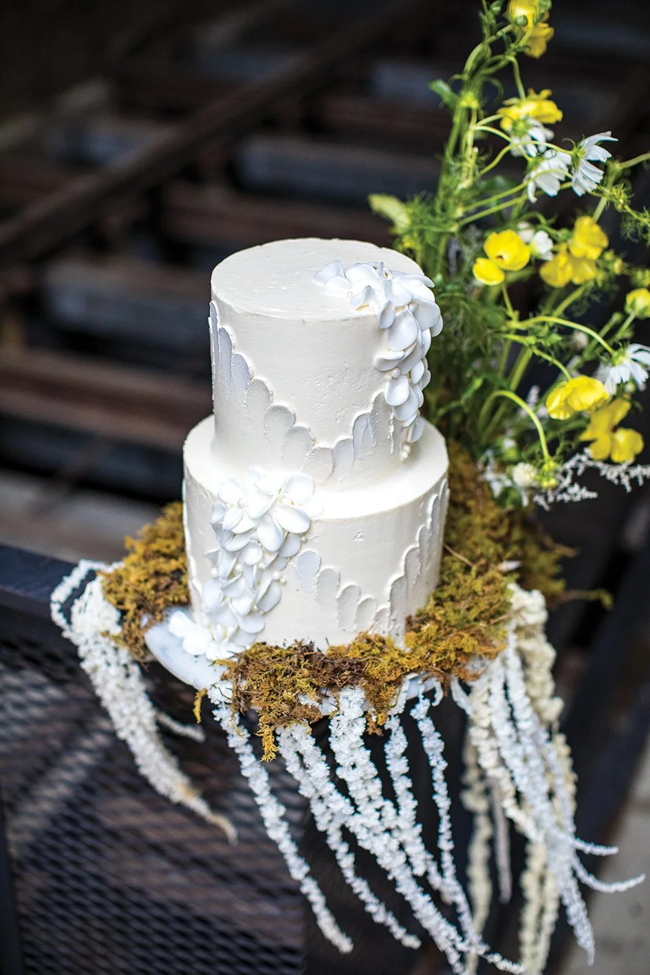 Layers of Elegance | Minnesota Bride