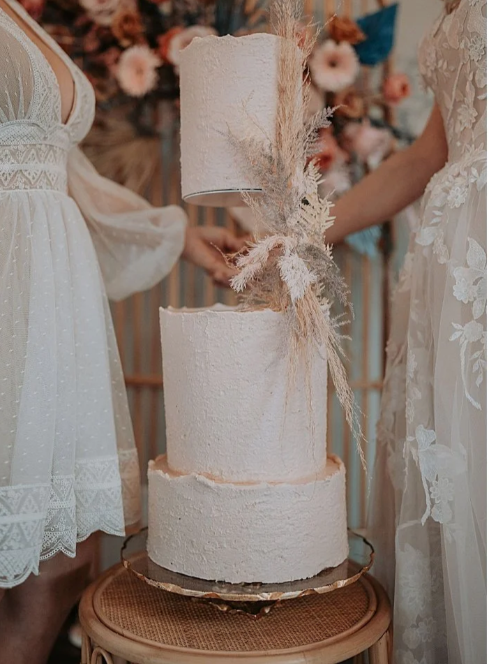 Spring Bohemian Love | Minnesota Bride