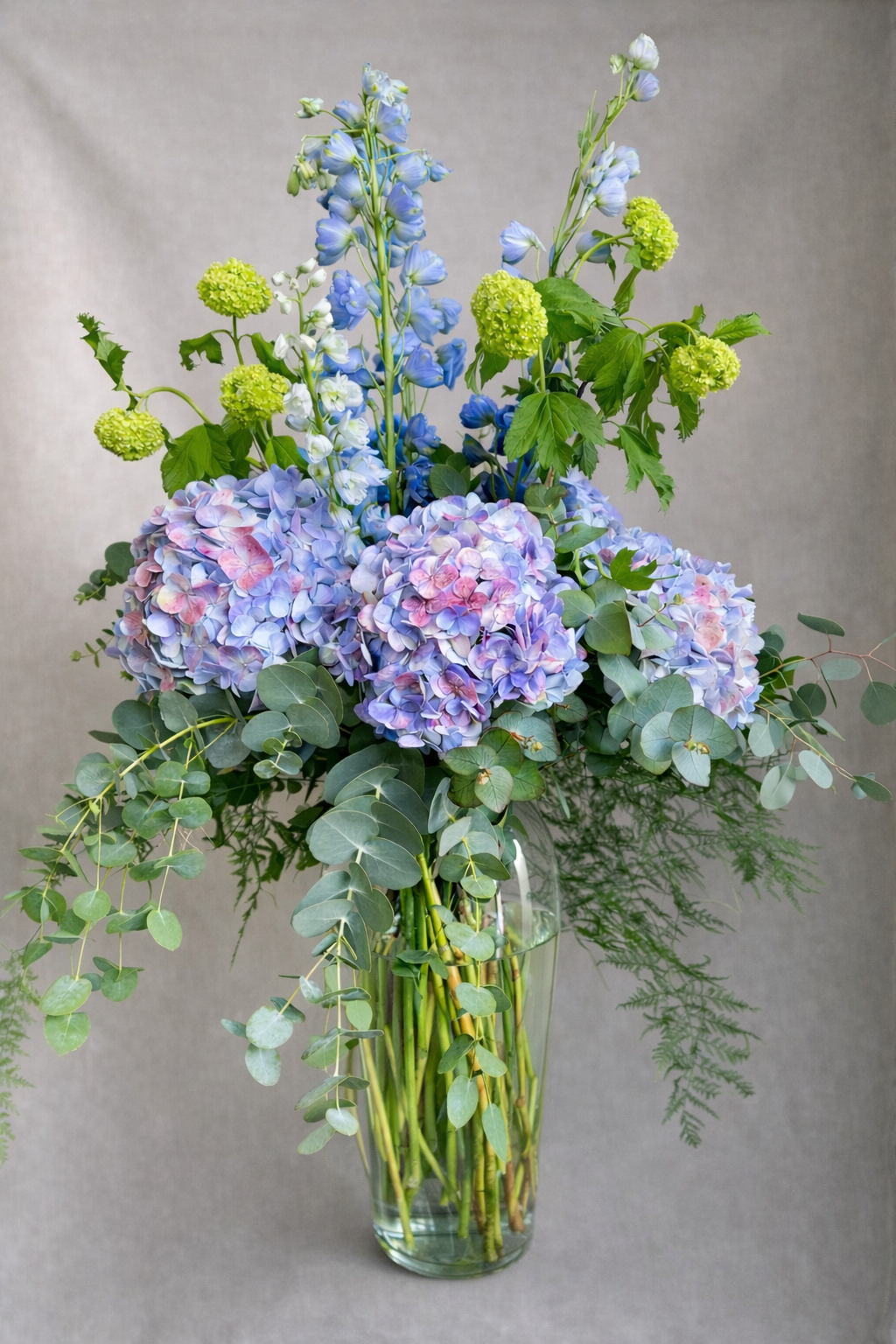 Jarrón de Hortensias en tonos Azul