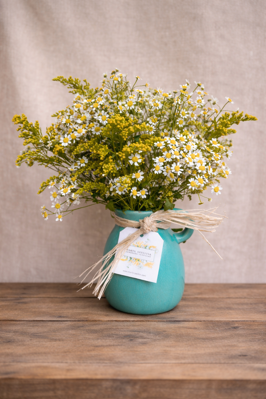 Jarrón de Margarita y Solidago