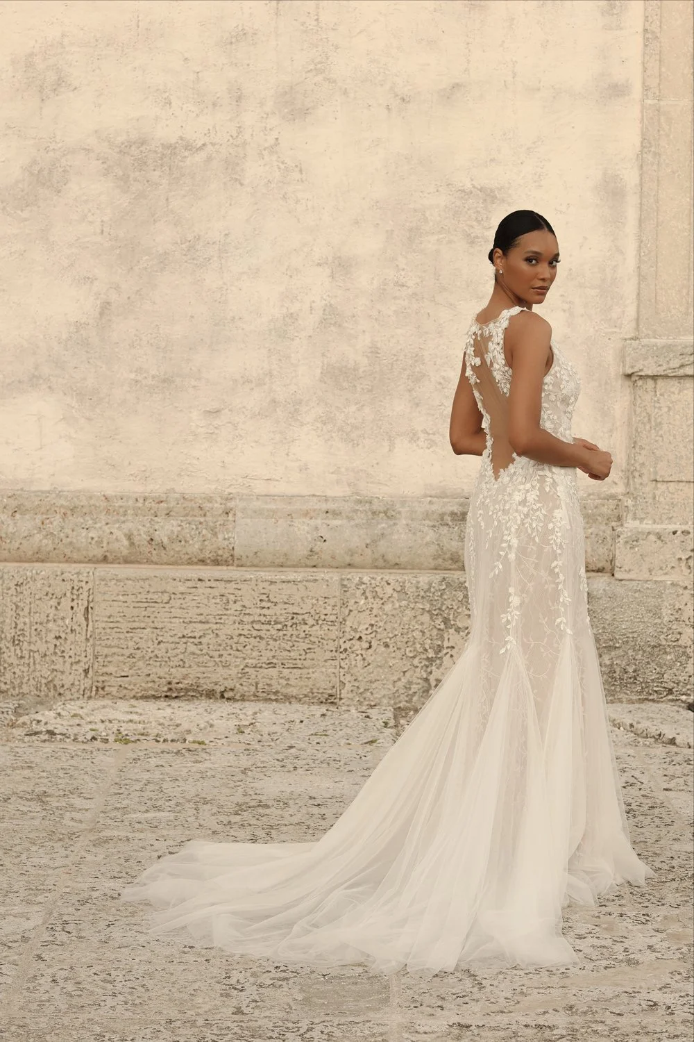 Milos 1.jpg