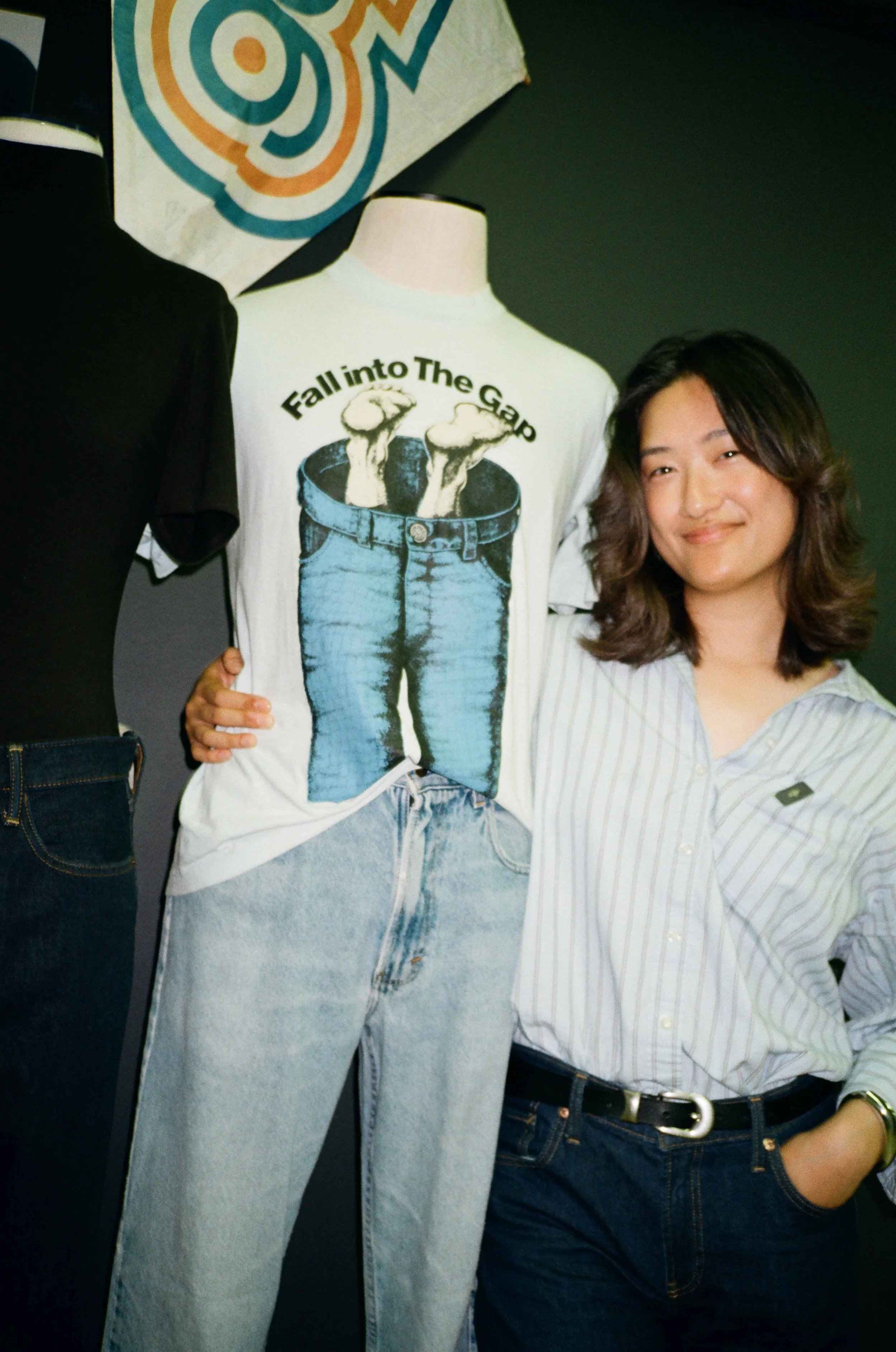 SF Gate girl host at the Gap archive where Dahsar help produce it.