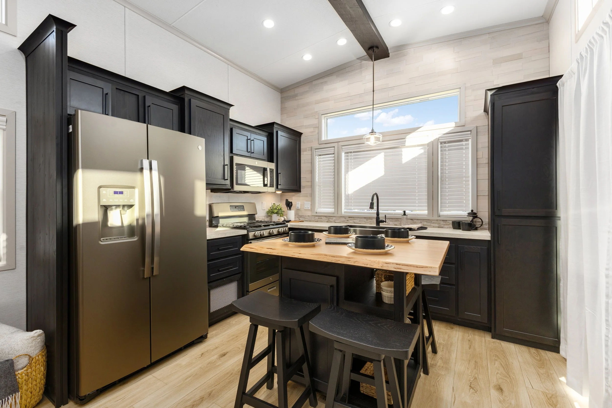 Kropf - 2025 Show - Unit 6 - Interior - 2.jpg