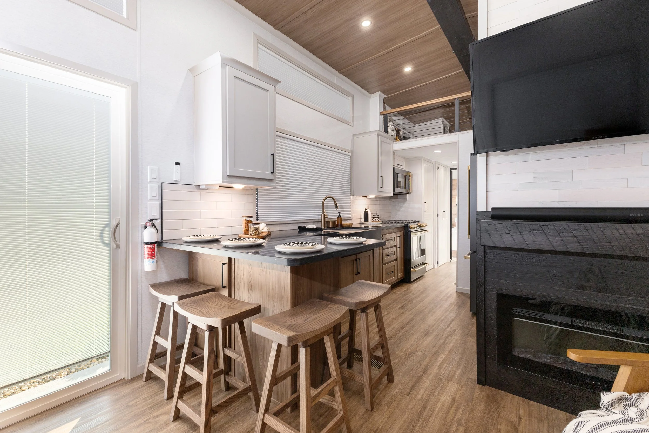 Kropf - 2025 Show - Unit 1 - Interior - 4.jpg