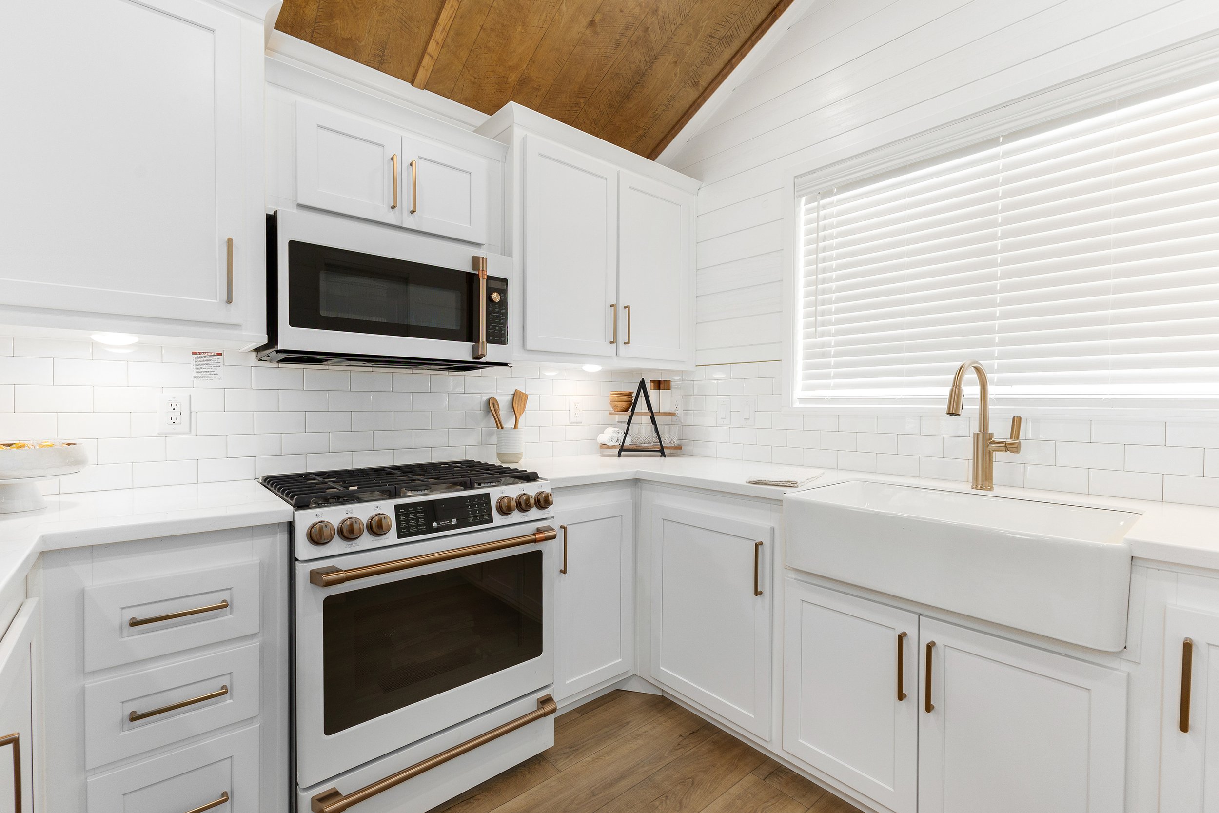 Kropf - 2025 Show - Unit 9 - Interior - 10.jpg