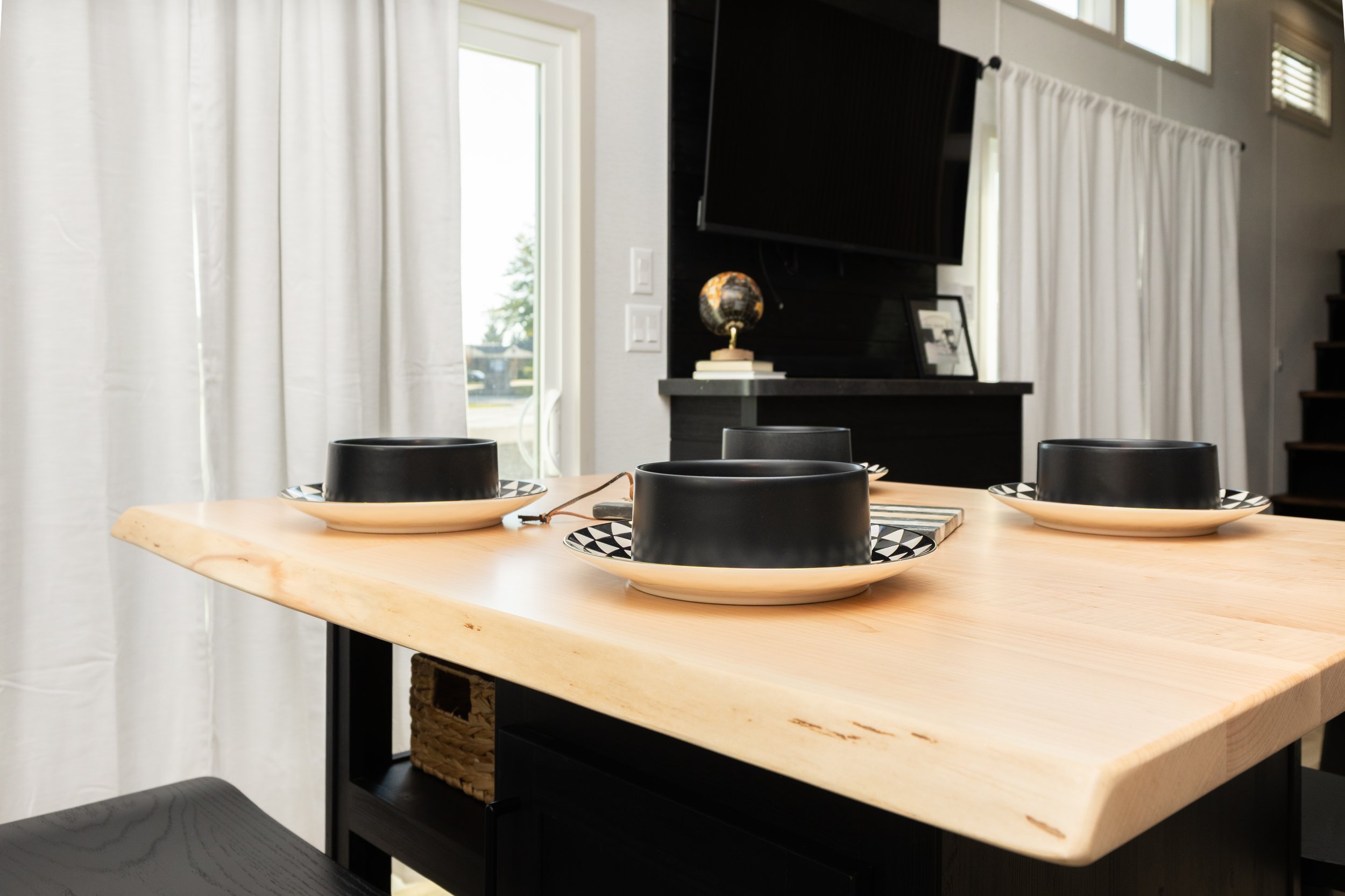 Kropf - 2025 Show - Unit 6 - Details - 11.jpg