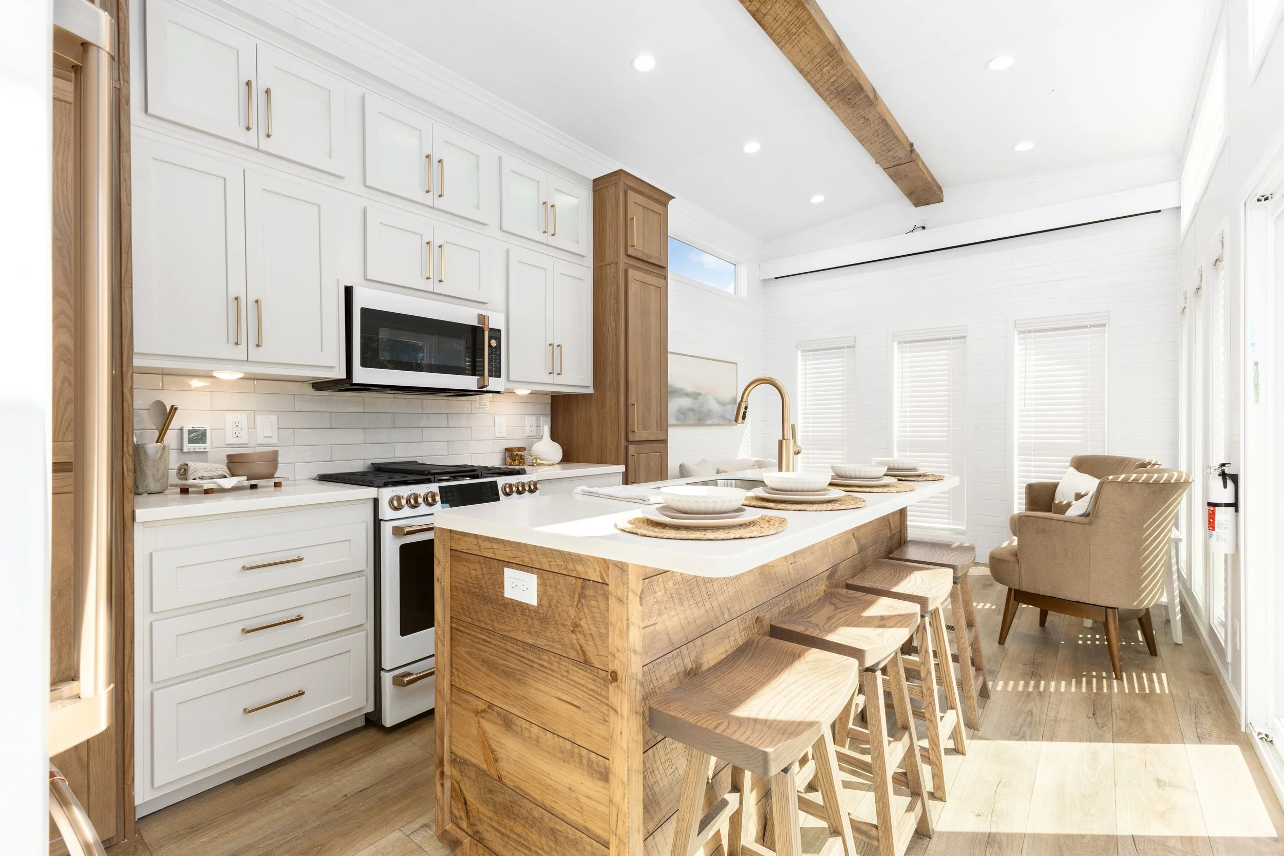 Kropf - 2025 Show - Unit 8 - Interior - 12.jpg