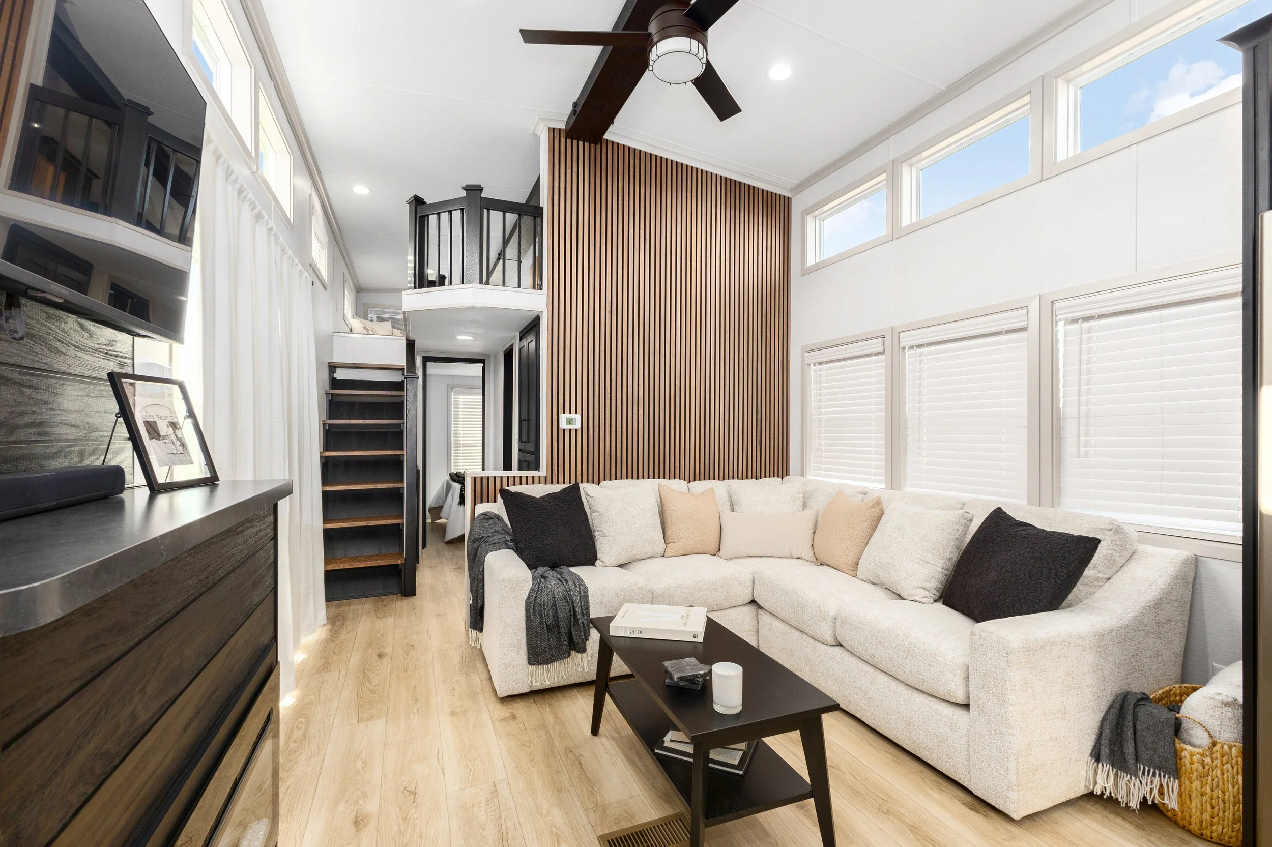 Kropf - 2025 Show - Unit 6 - Interior - 11.jpg