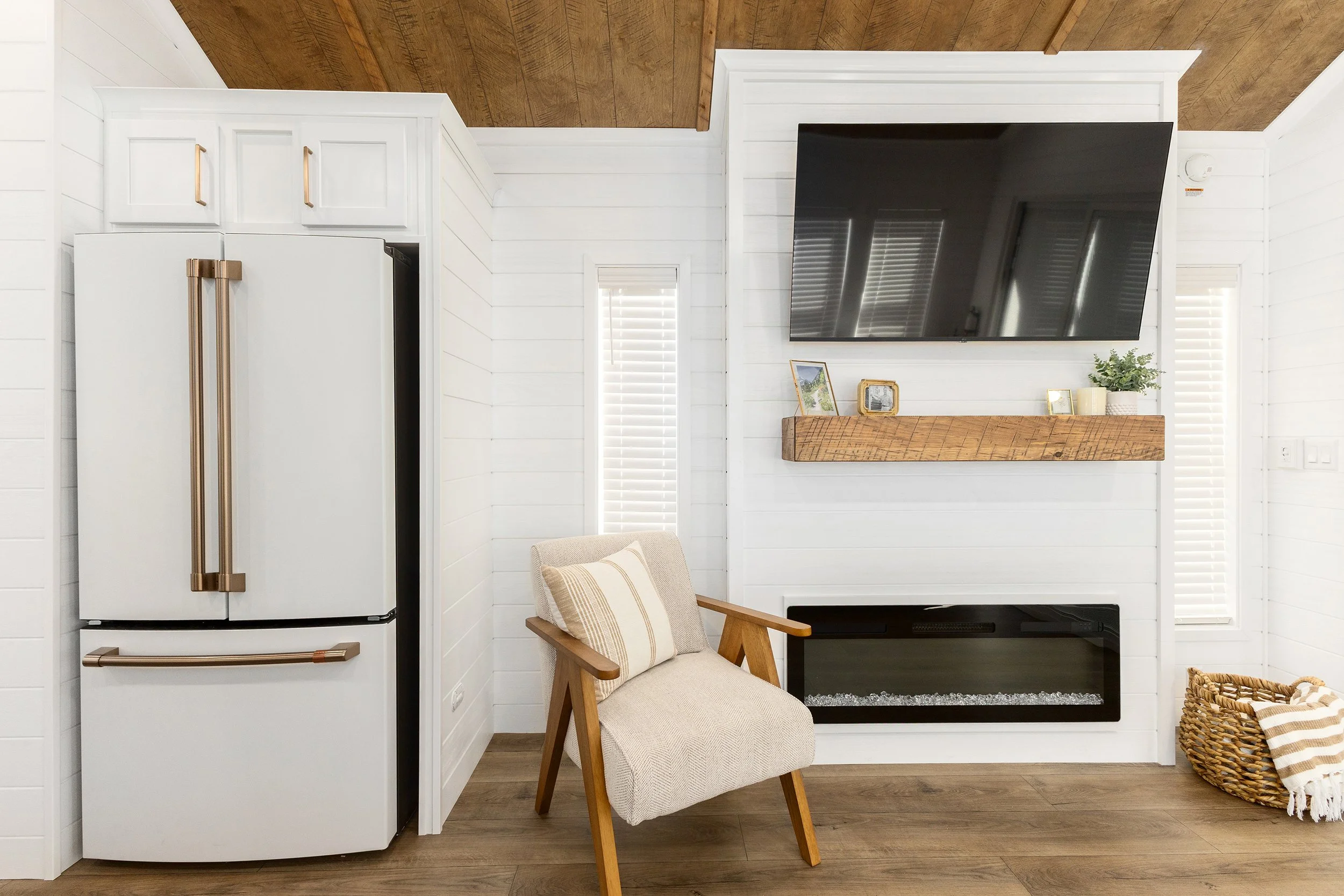 Kropf - 2025 Show - Unit 9 - Interior - 9.jpg