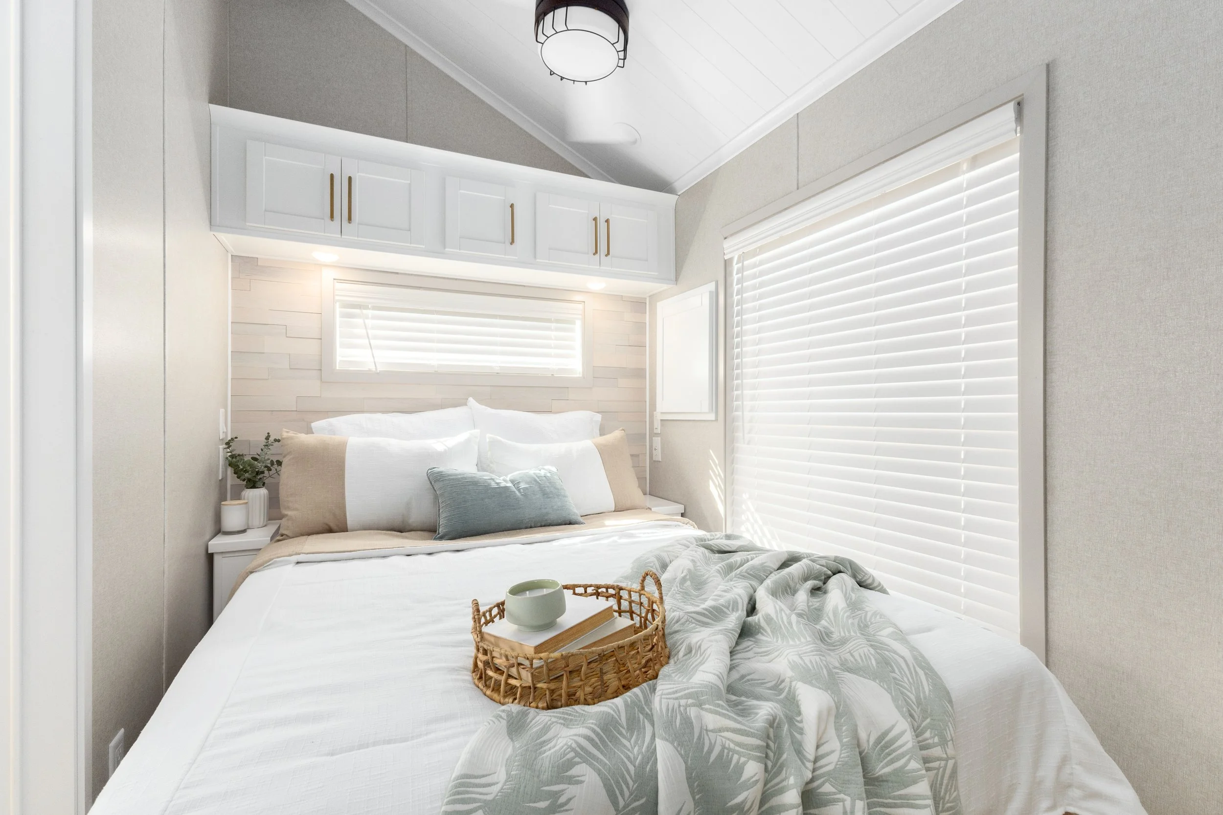 Kropf - 2025 Show - Unit 2 - Interior - 11.jpg