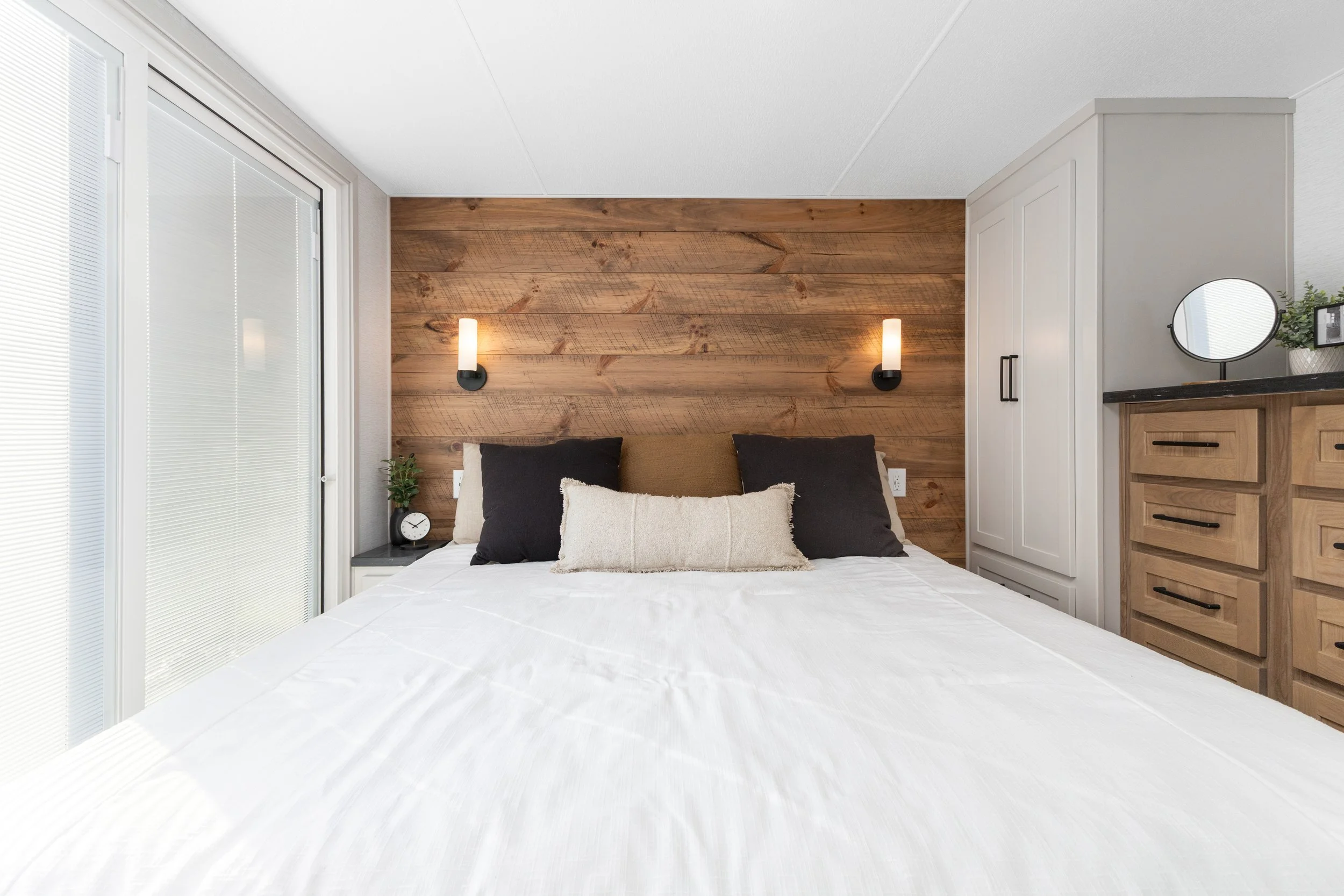 Kropf - 2025 Show - Unit 1 - Interior - 9.jpg