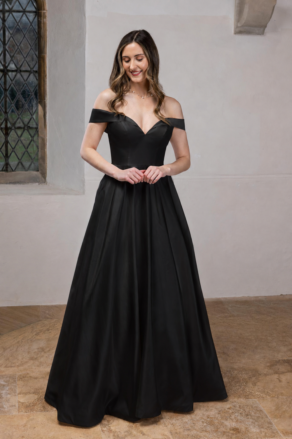 Classic sweetheart satin gown (sample size 20) £1,270