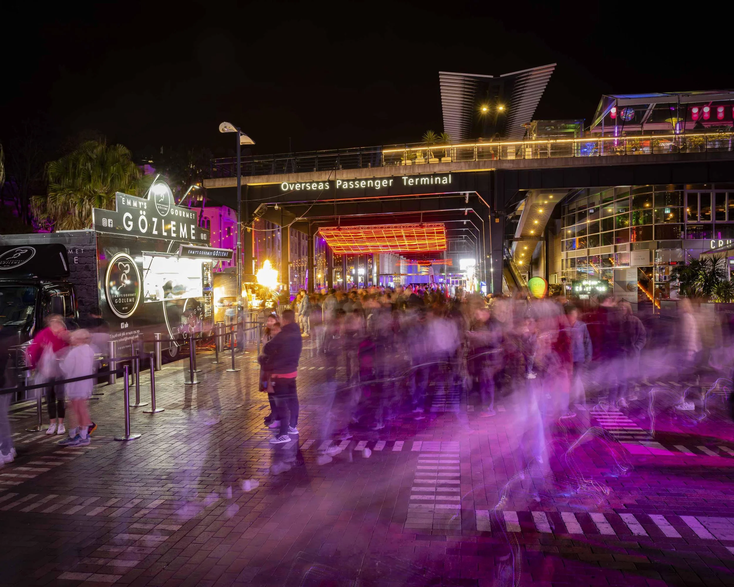 Vivid Crowd movement