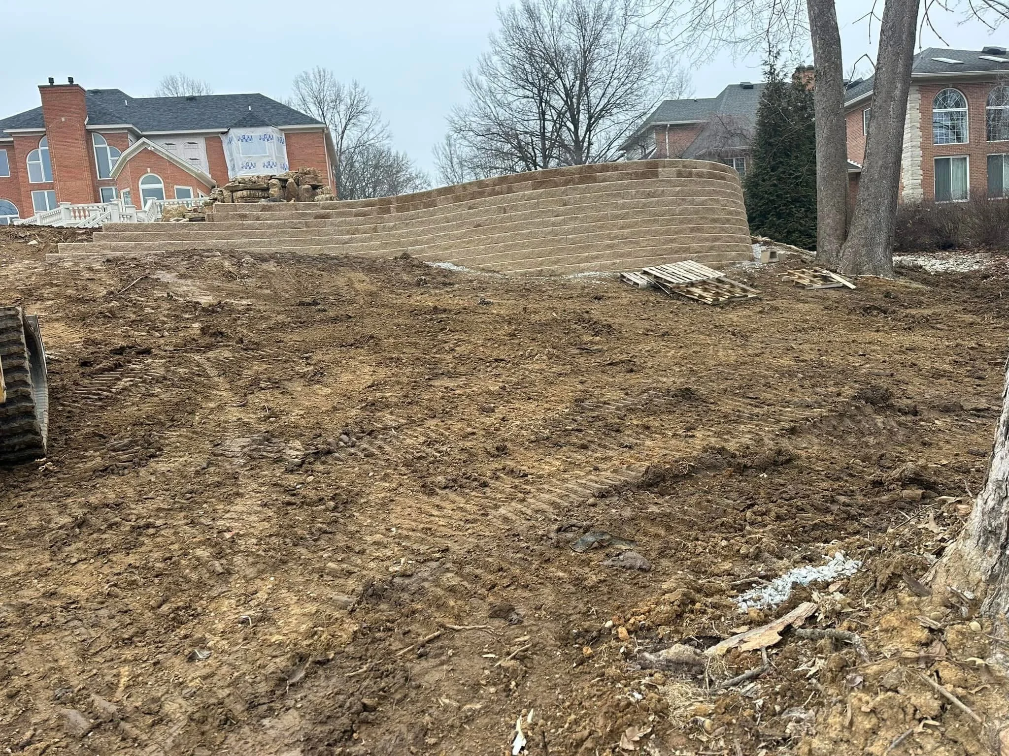 Large retaining wall and earthwork construction in Terre Haute and surrounding Indiana areas