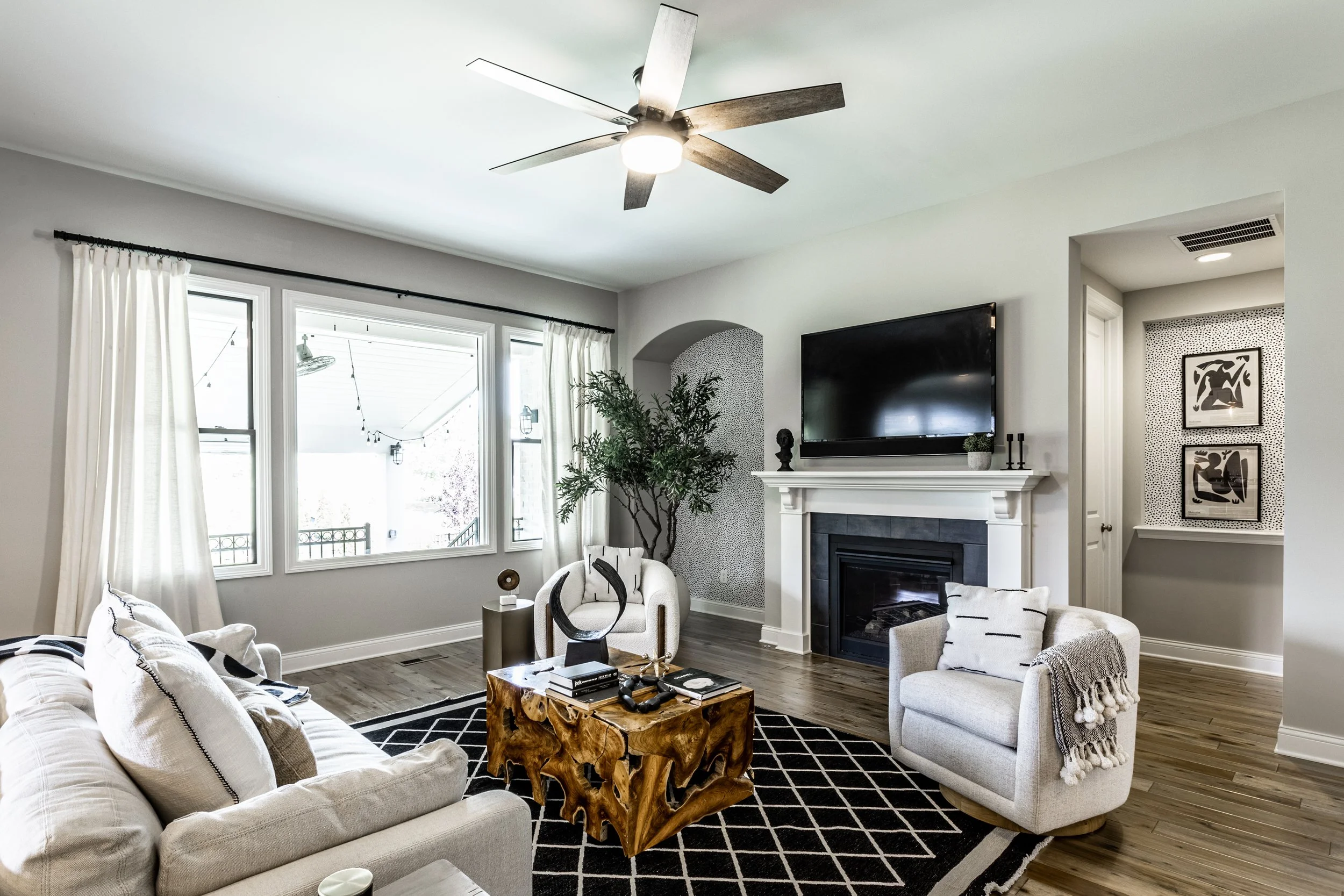 09-12184 Frenzel Pkwy.jpeg