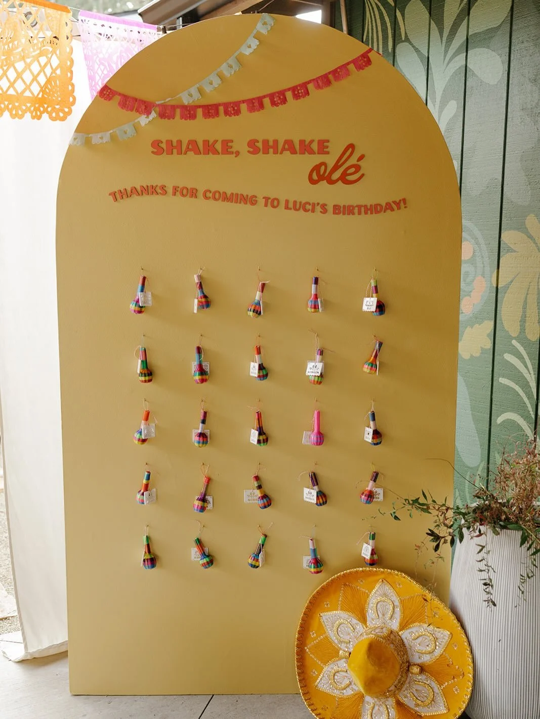 My baby recently turned 1 in December and we celebrated the best way we know how, with a first fiesta! We brought home party favors from our recent trip to Mexico to share with our friends and adorned them with a custom name tag (or ornament, cause D