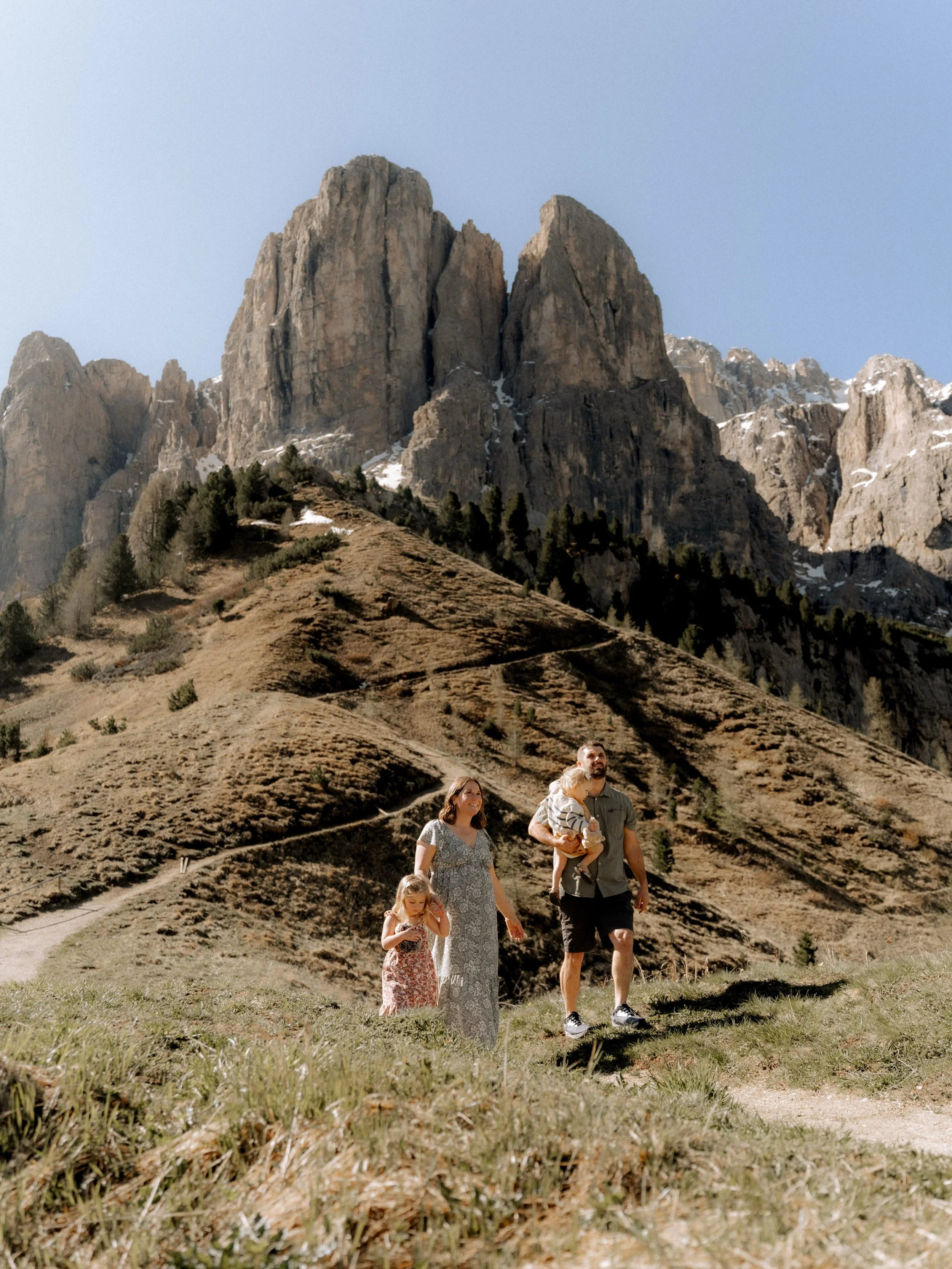 Three weeks, three countries, two toddlers, and one baby bump! We recently got back from road-tripping through Germany, Italy, and Switzerland and couldn&rsquo;t have dreamed of a better time! I kept telling my husband @localplastic I wanted one more