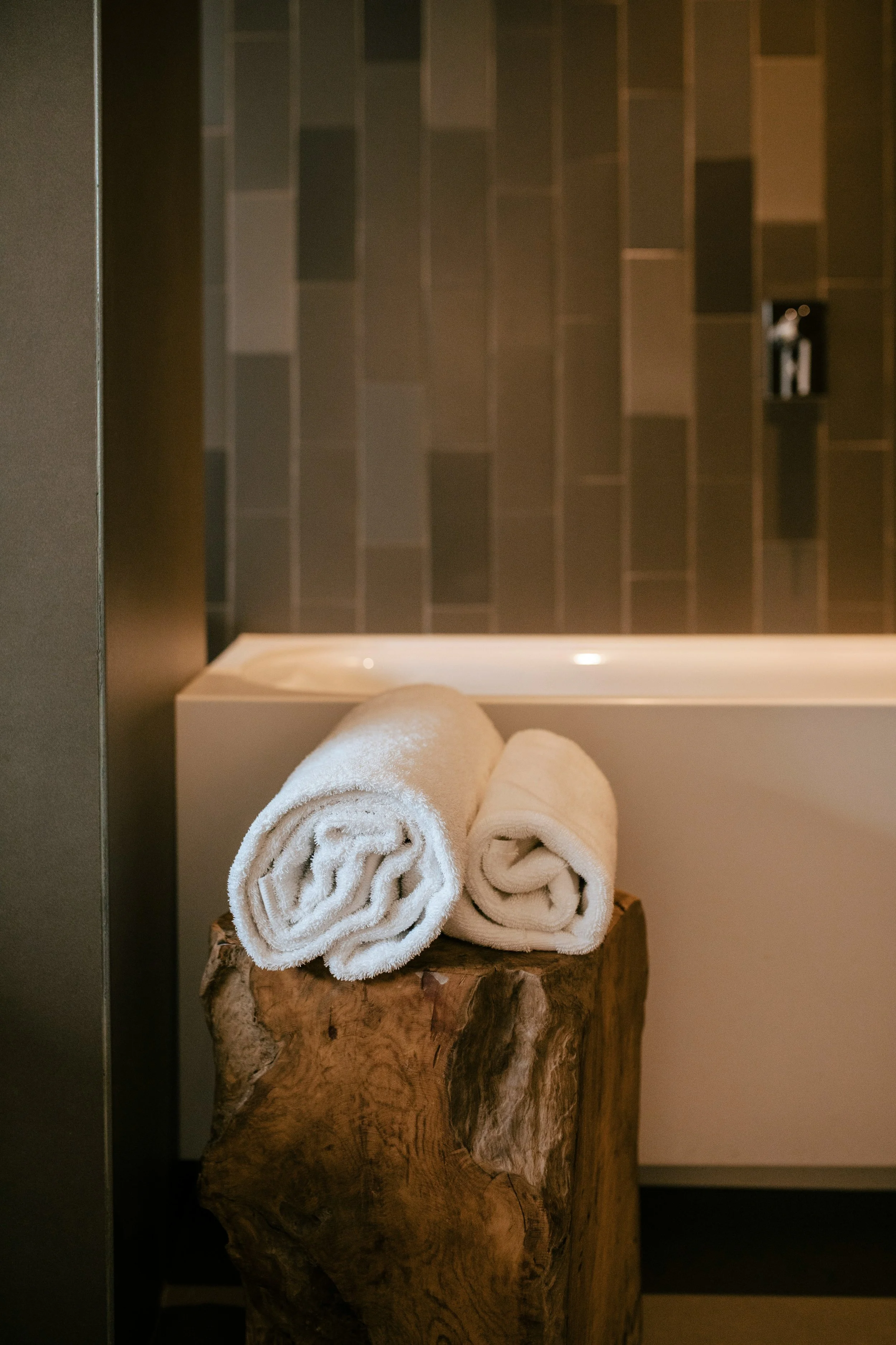 Fresh towels prepared in a guest-ready short-term rental after professional Airbnb turnover cleaning