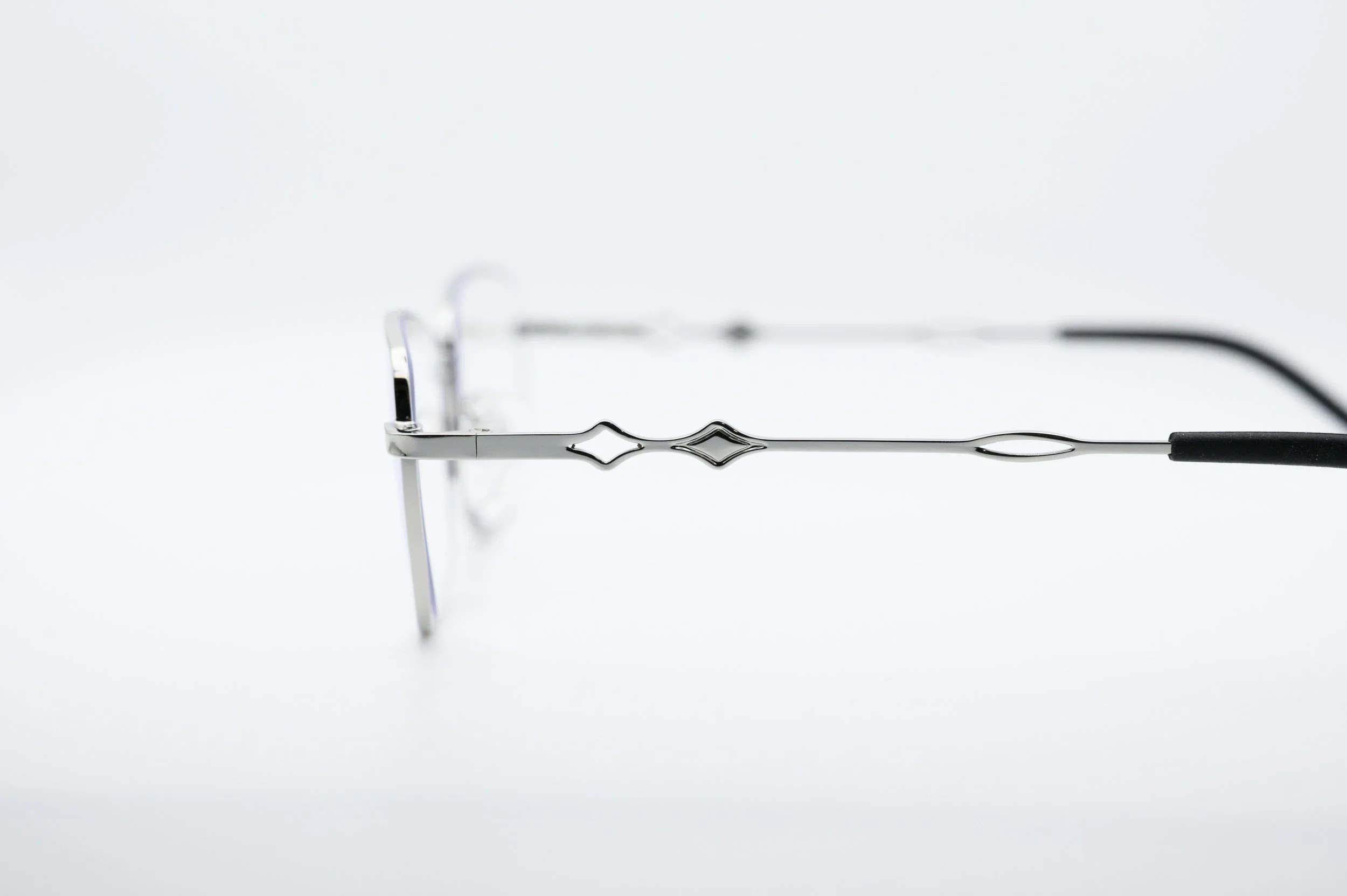 glasses-1.jpg