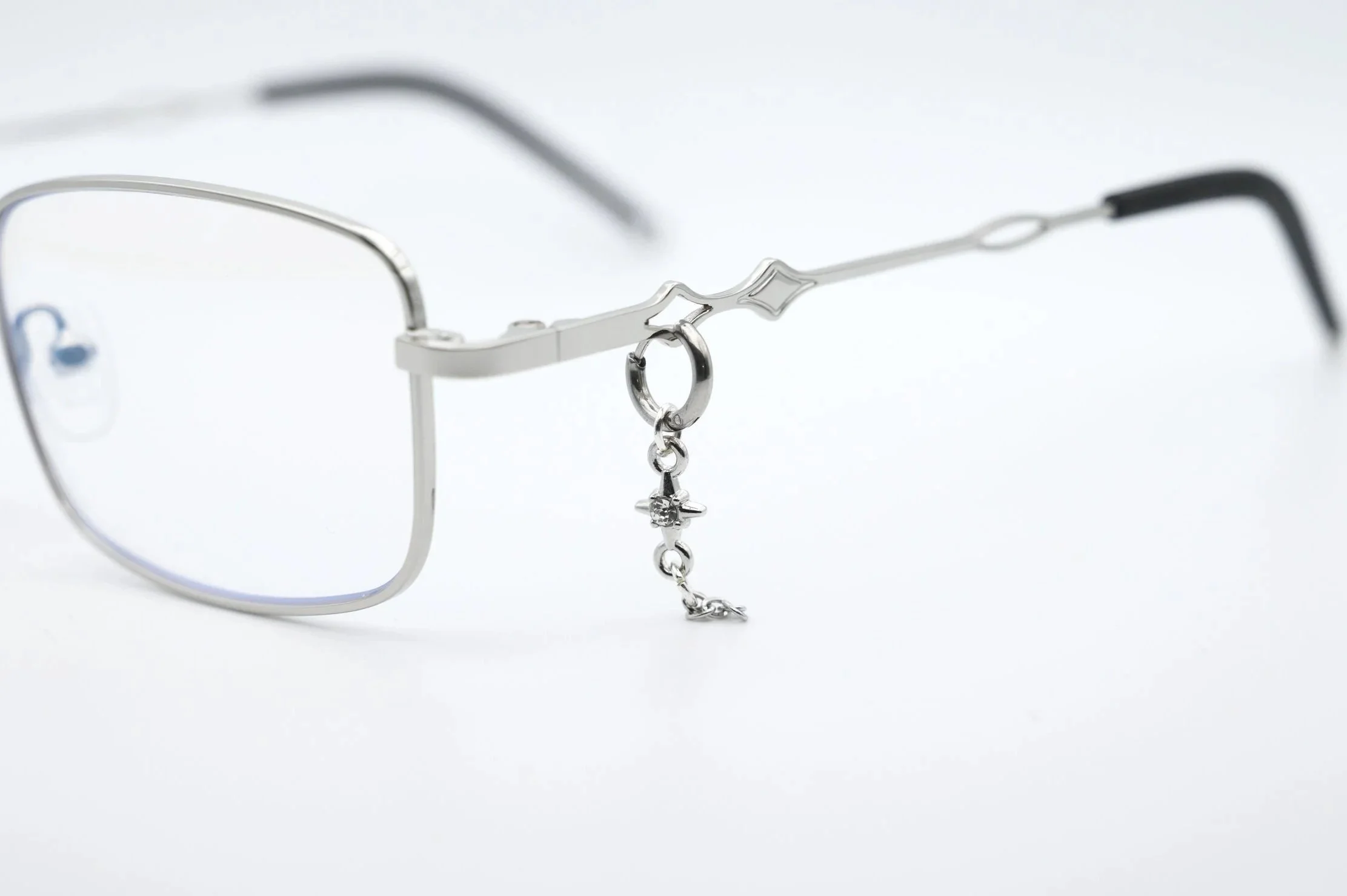 charm02-2.jpg