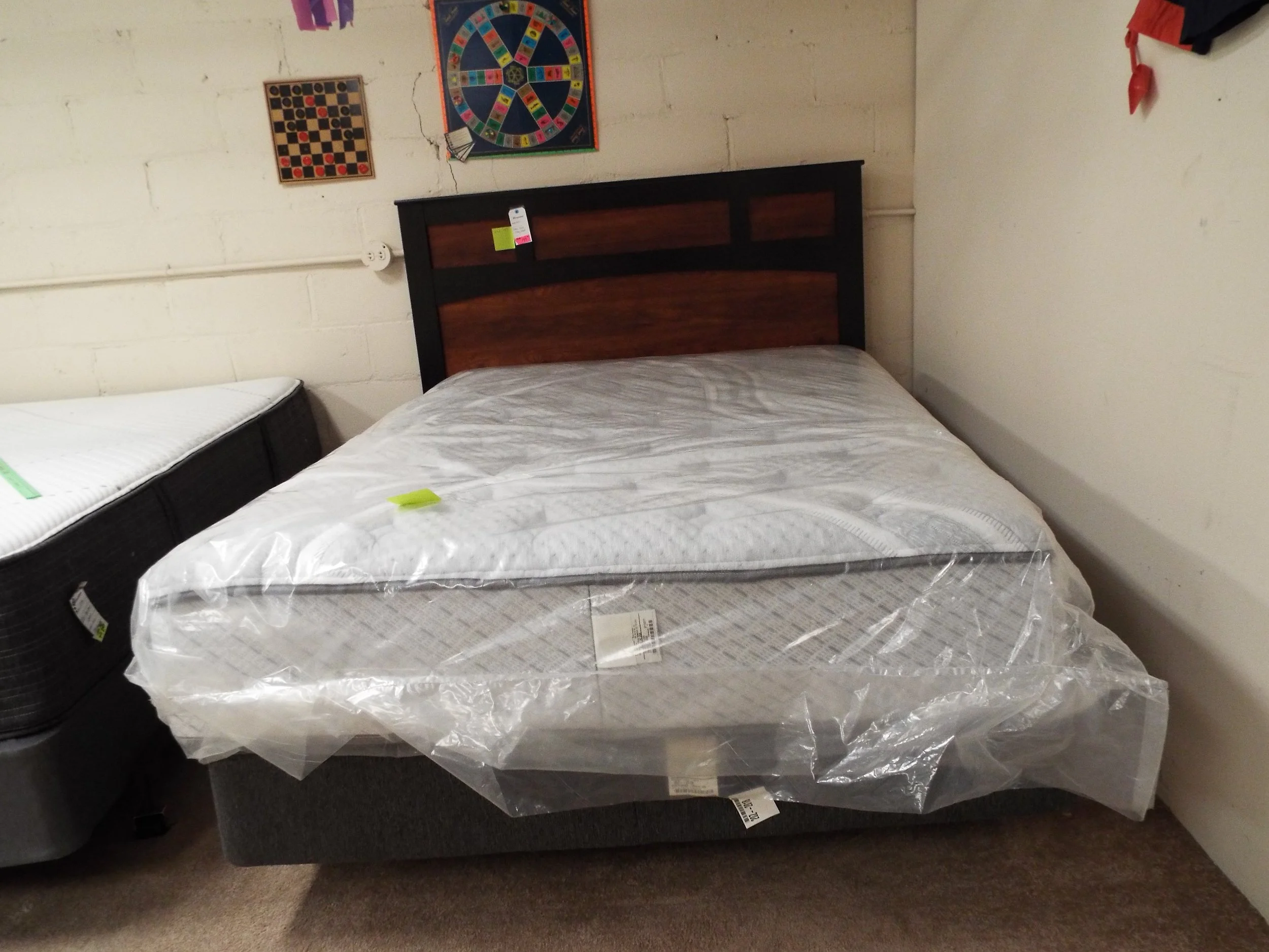 Queen Headboard with Metal Frame Black and Cherry F3F-137