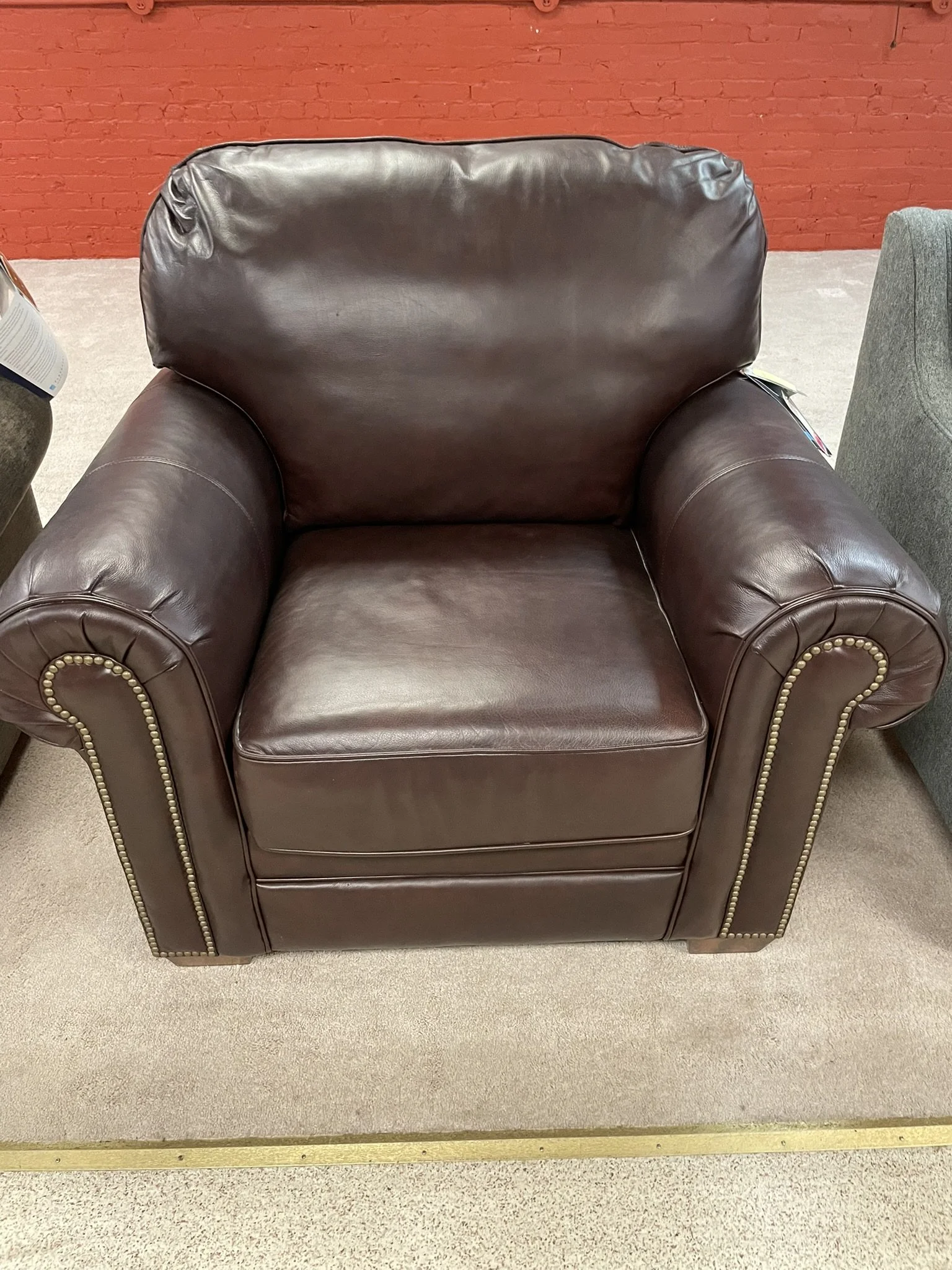 Flex Steel Warm Brown Leather Chair 3270-10 0480118 F4-197