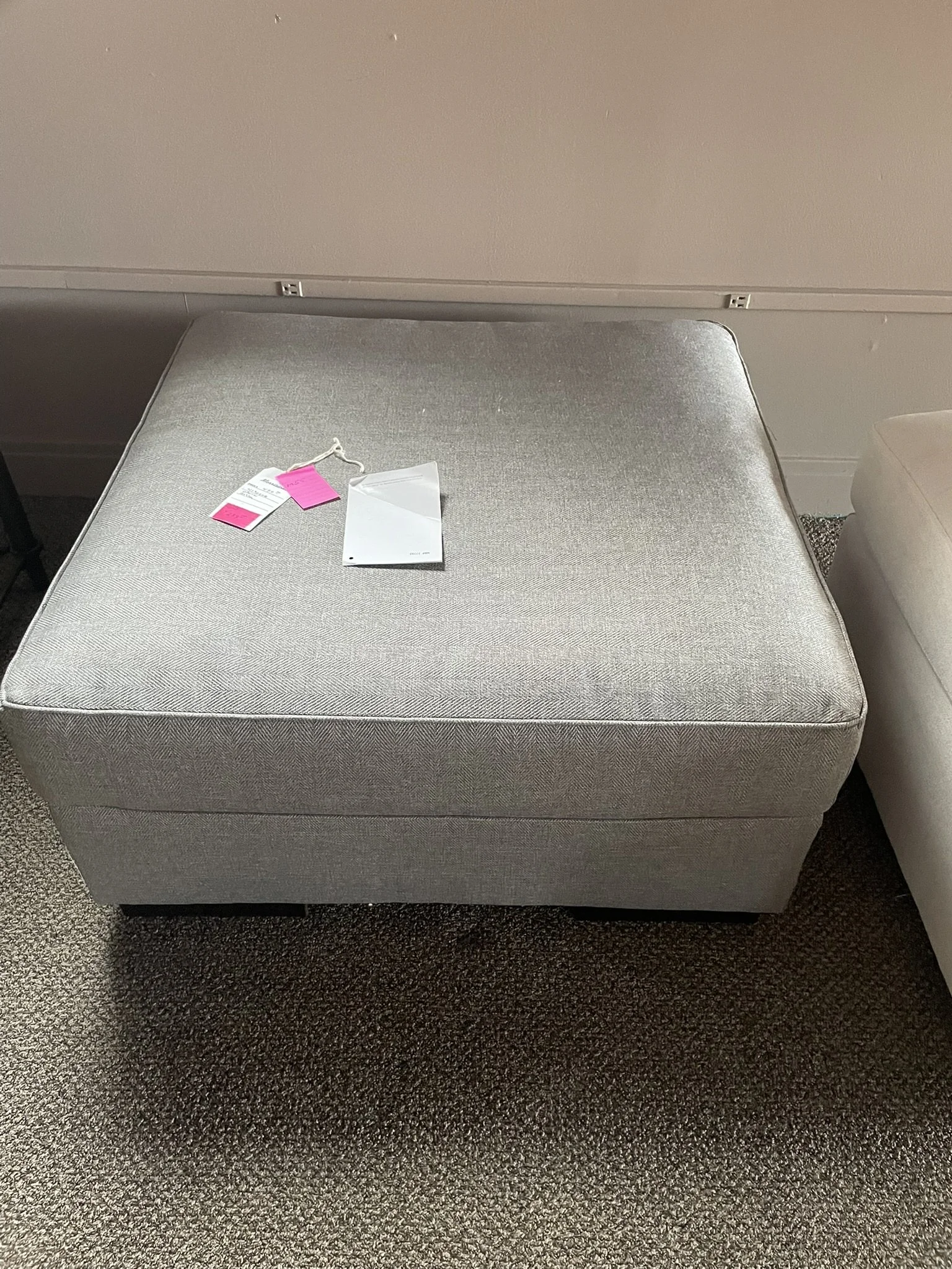 Ashley Ottoman Gray 4190208 M55