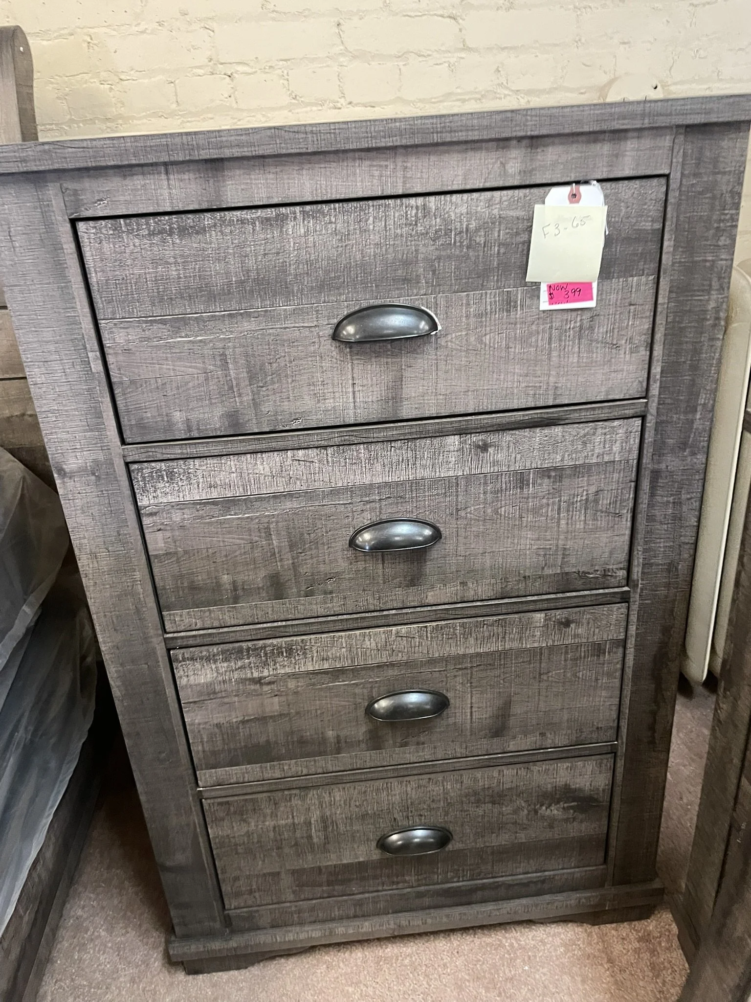 Crownmark 4 Drawer Gray Chest B100 F3-65