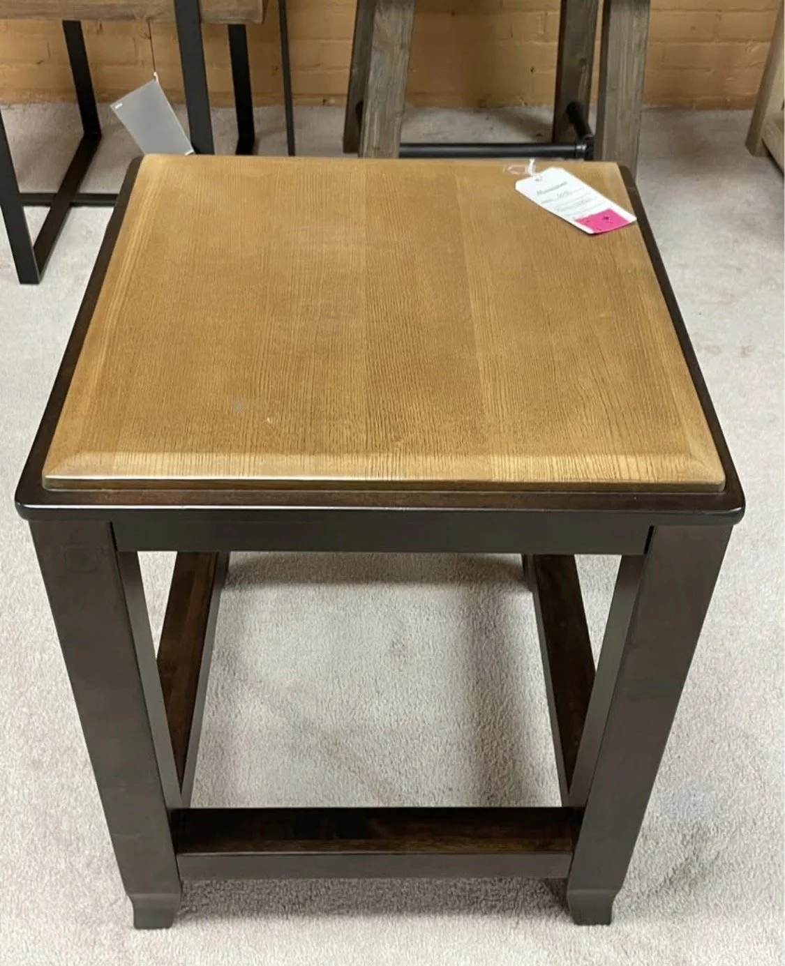 Ashley End Table 4010-05W M18