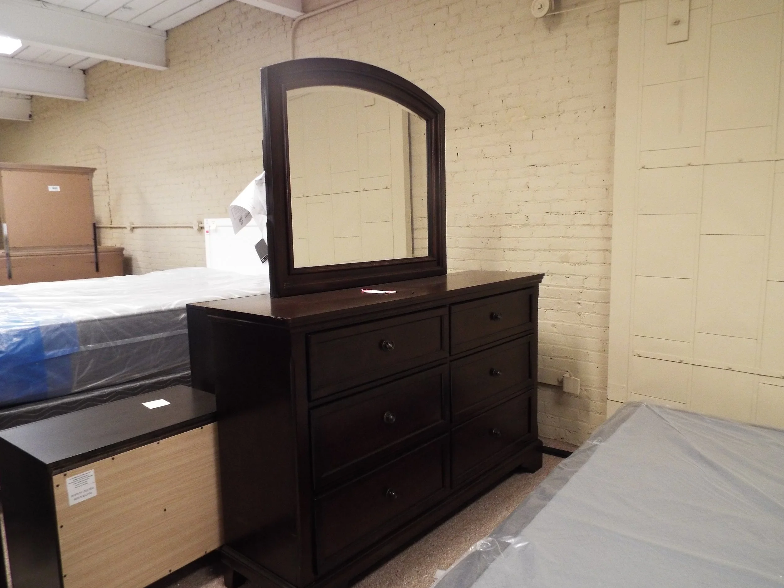 Ashley Dresser With Mirror B767-31 F3-56
