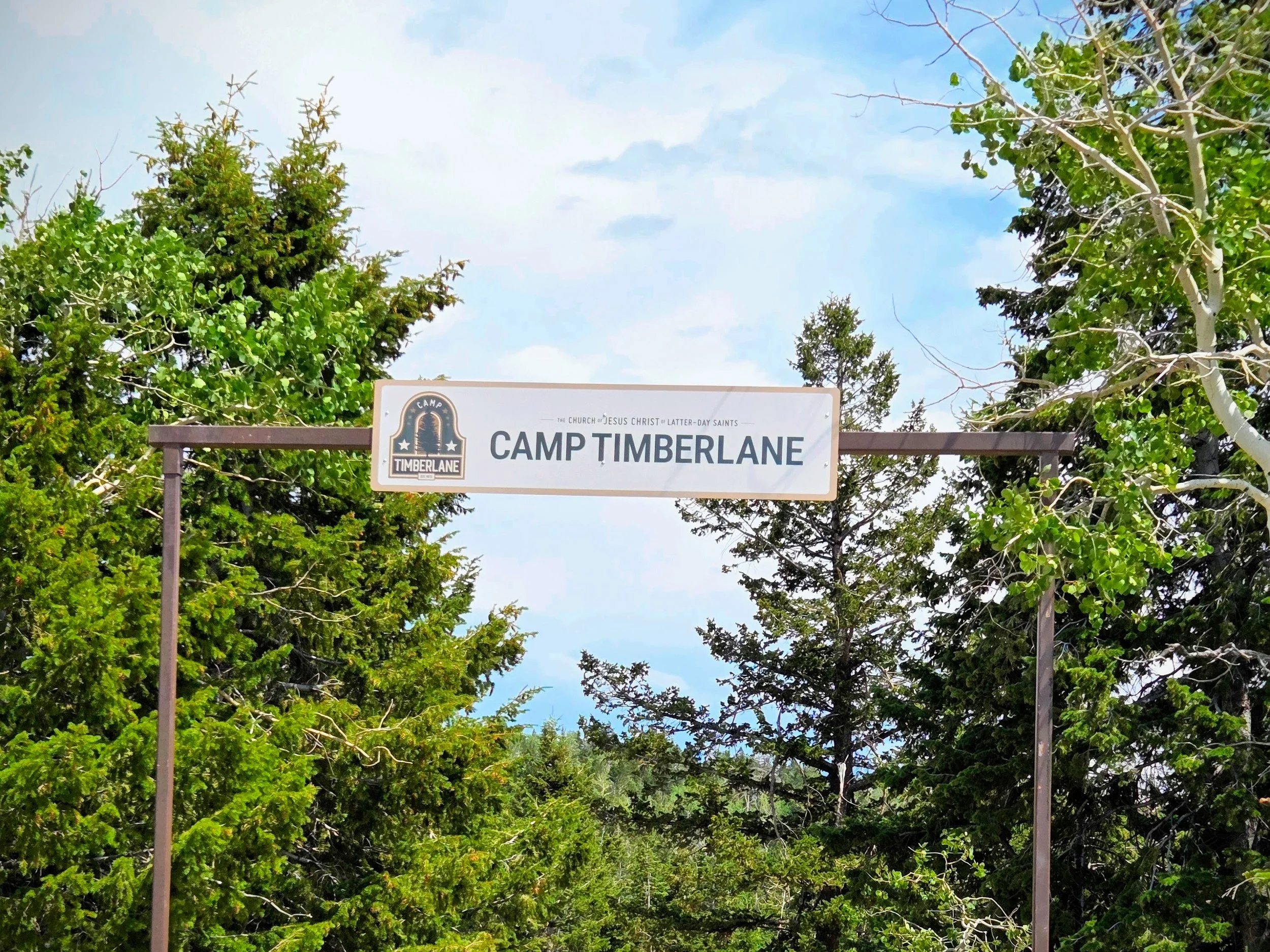 Timberlane entrance zoom.jpg