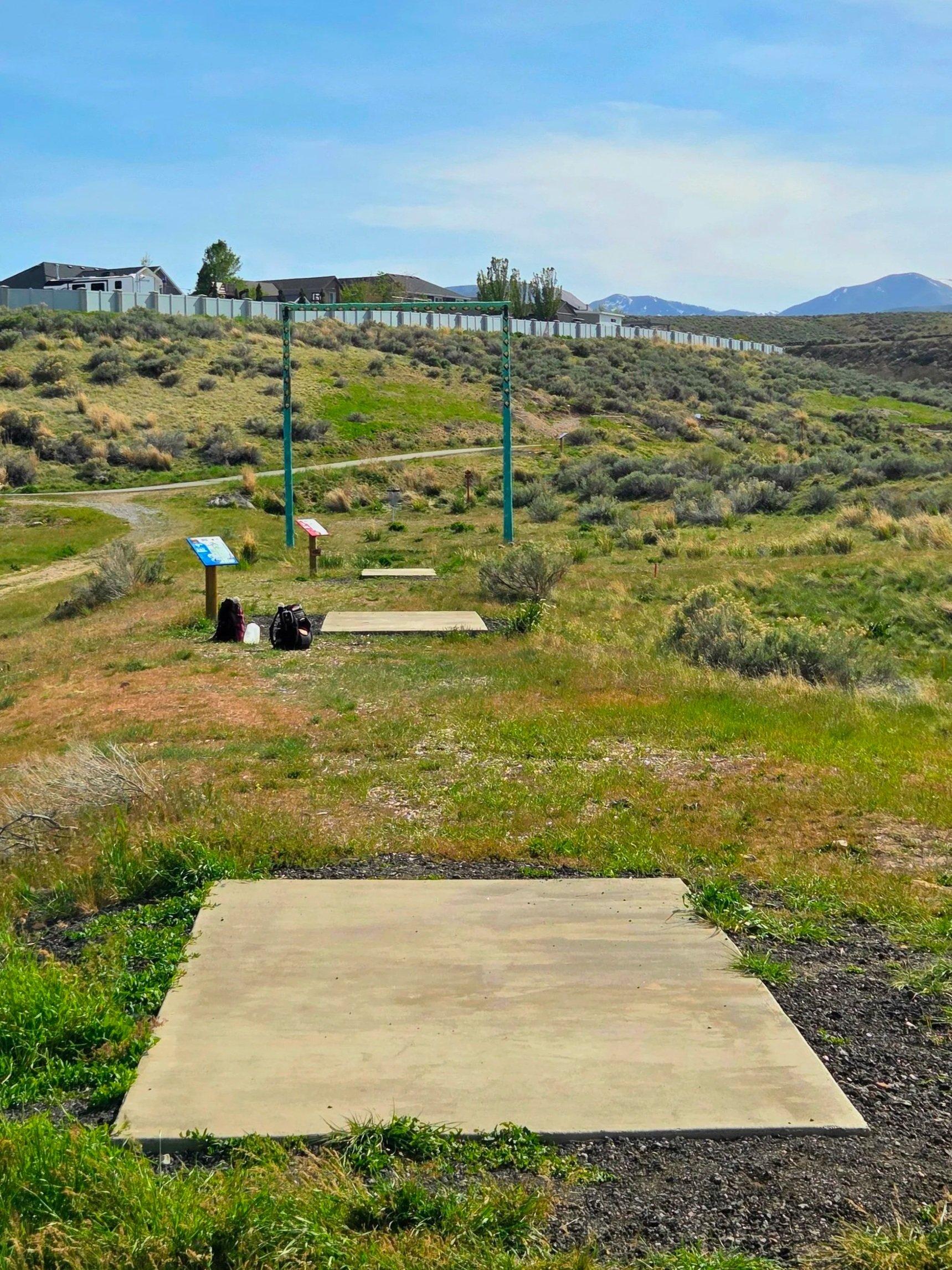 hole 9 triple mando
