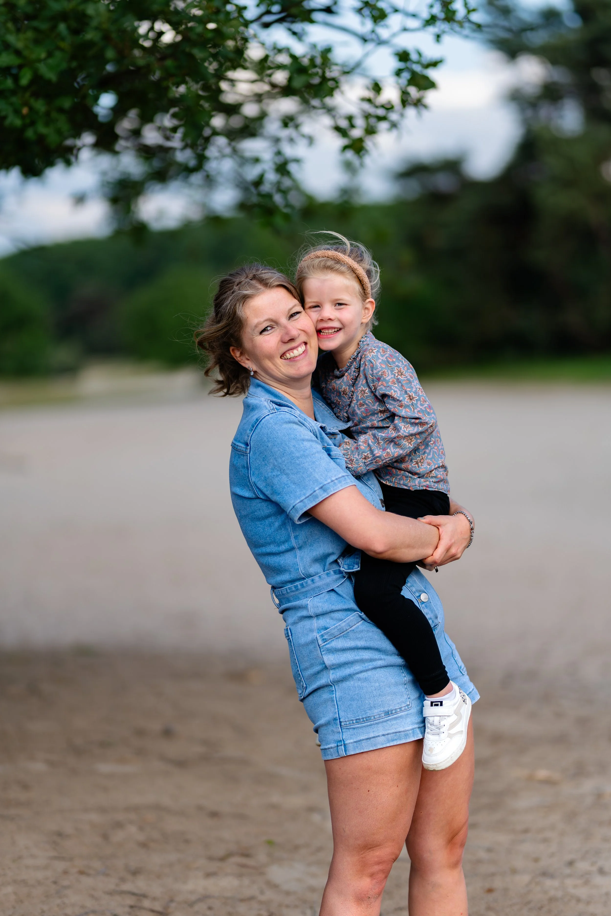 neurodivers kind ontspannen buiten natuur kinderfotografie Noord-Holland
