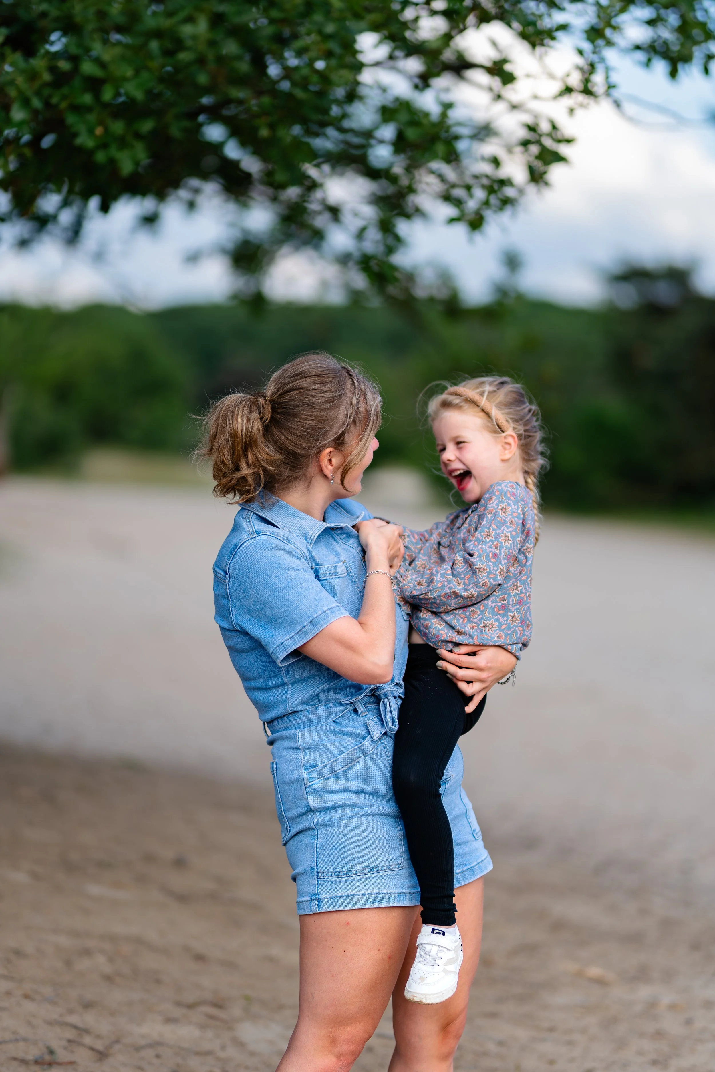 authentiek portret gevoelig kind kinderfotografie Moments by Kim Breda
