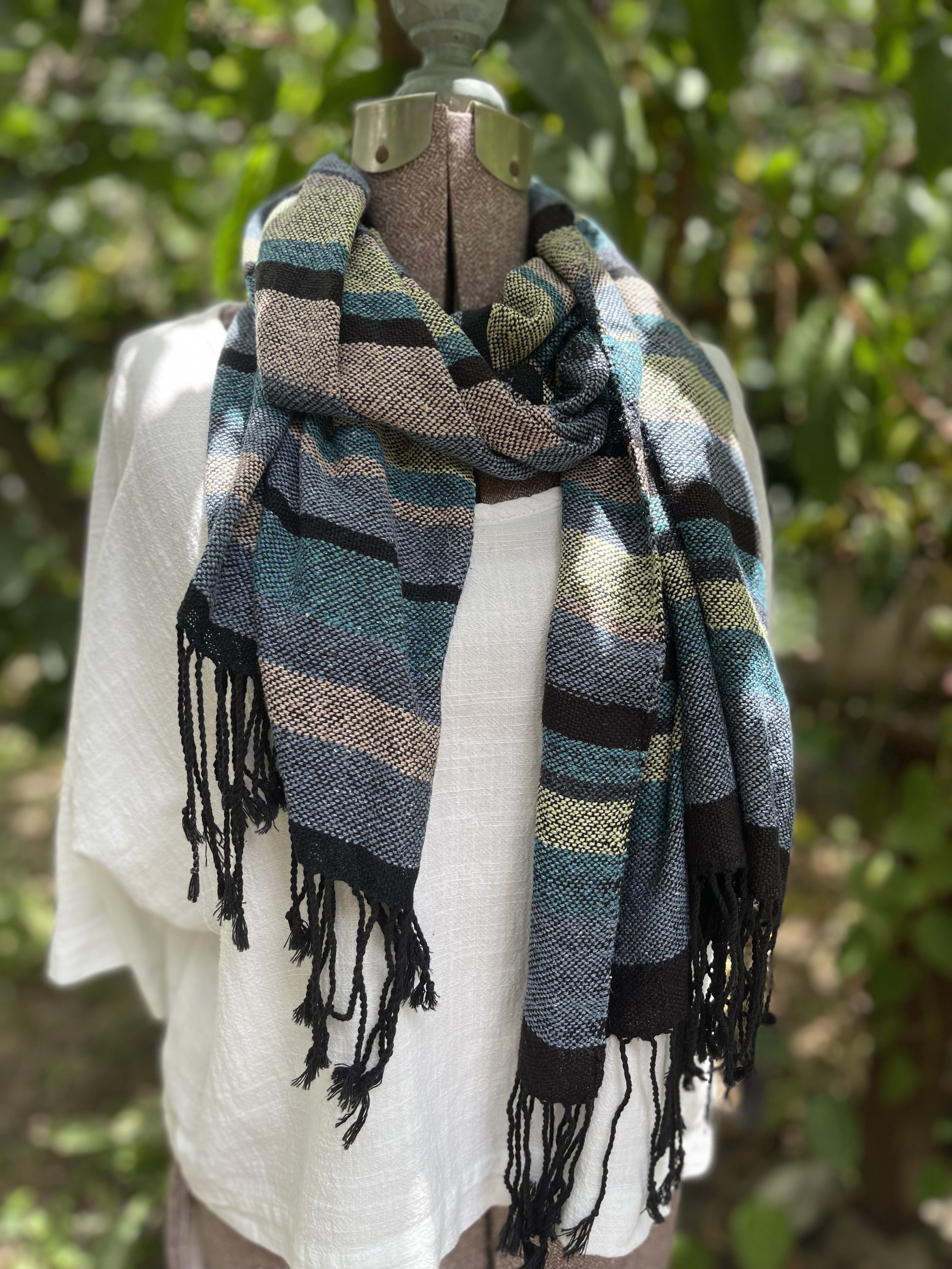 Wide Scarf — Singing the Blues