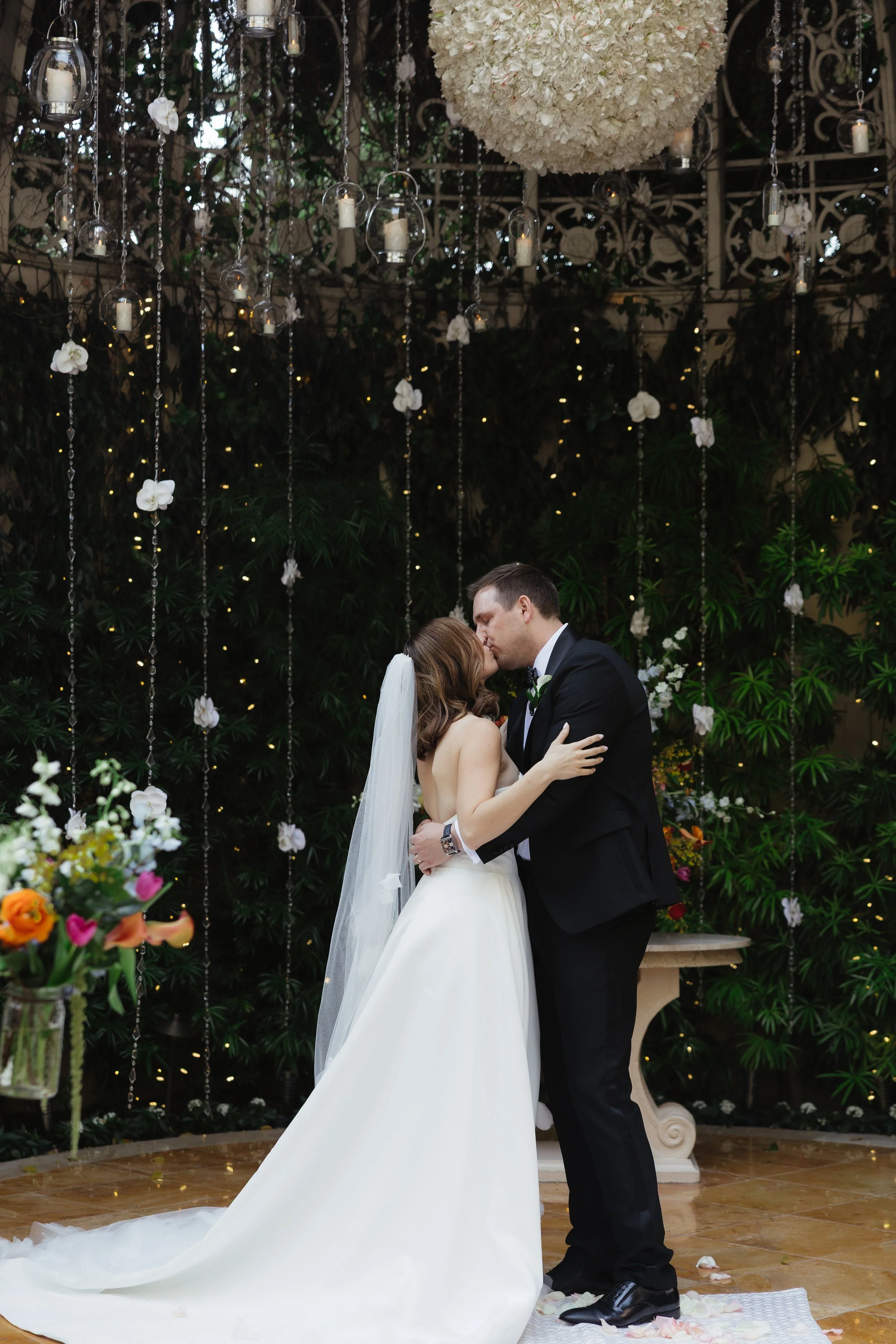 luxury-las-vegas-wedding-photos.jpg