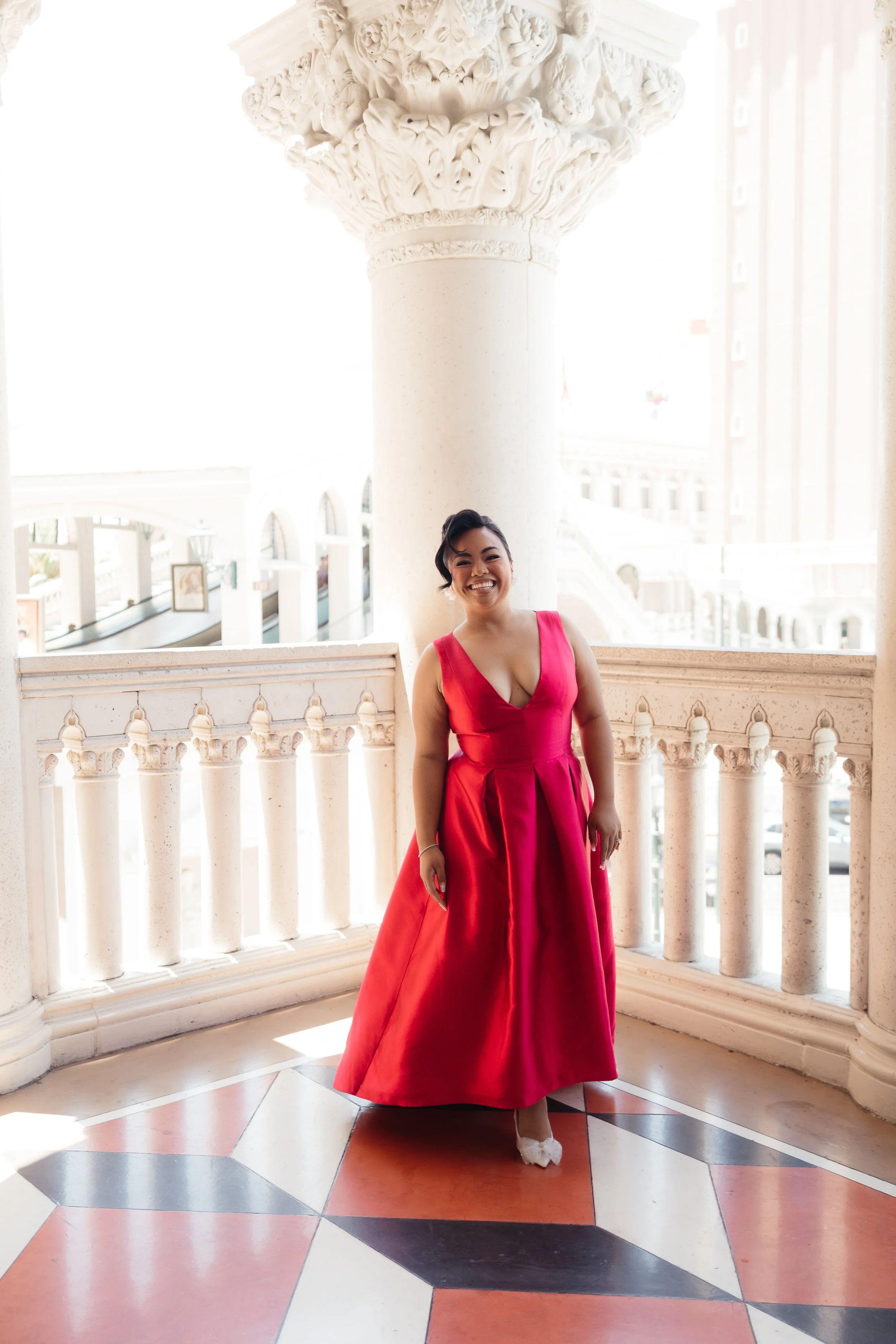 the-venetian-las-vegas-engagement-photographer-bride-solos.jpg