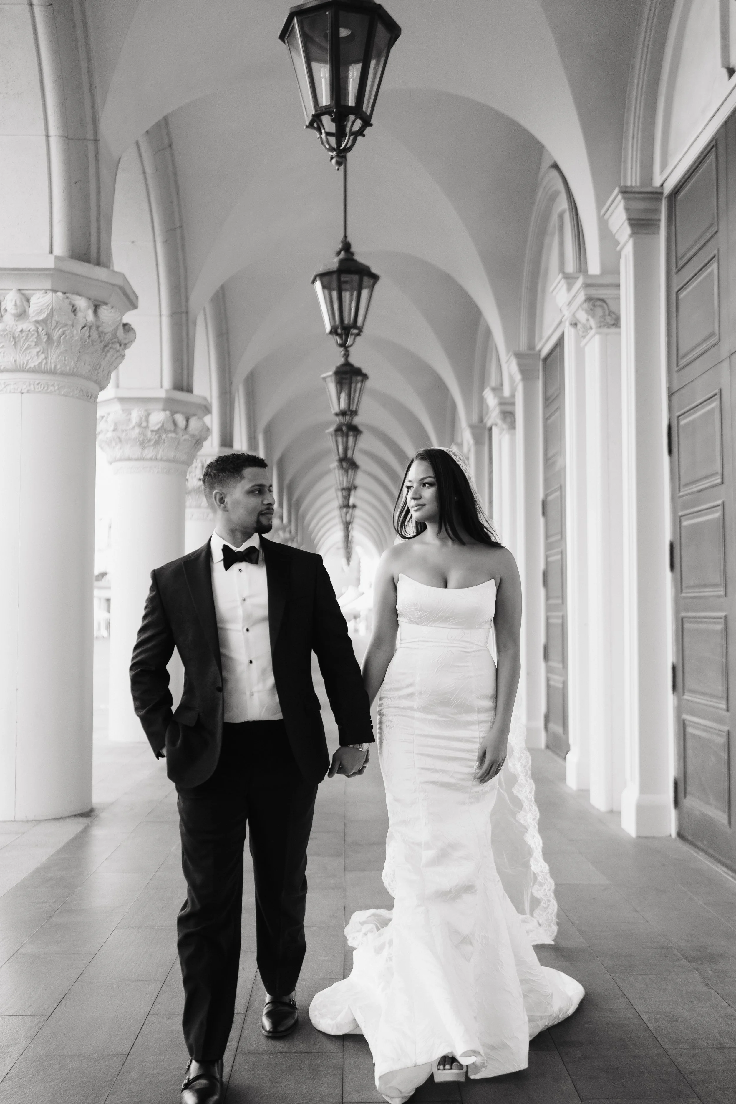 the-venetian-engagement-session-architectural-portraits.jpg