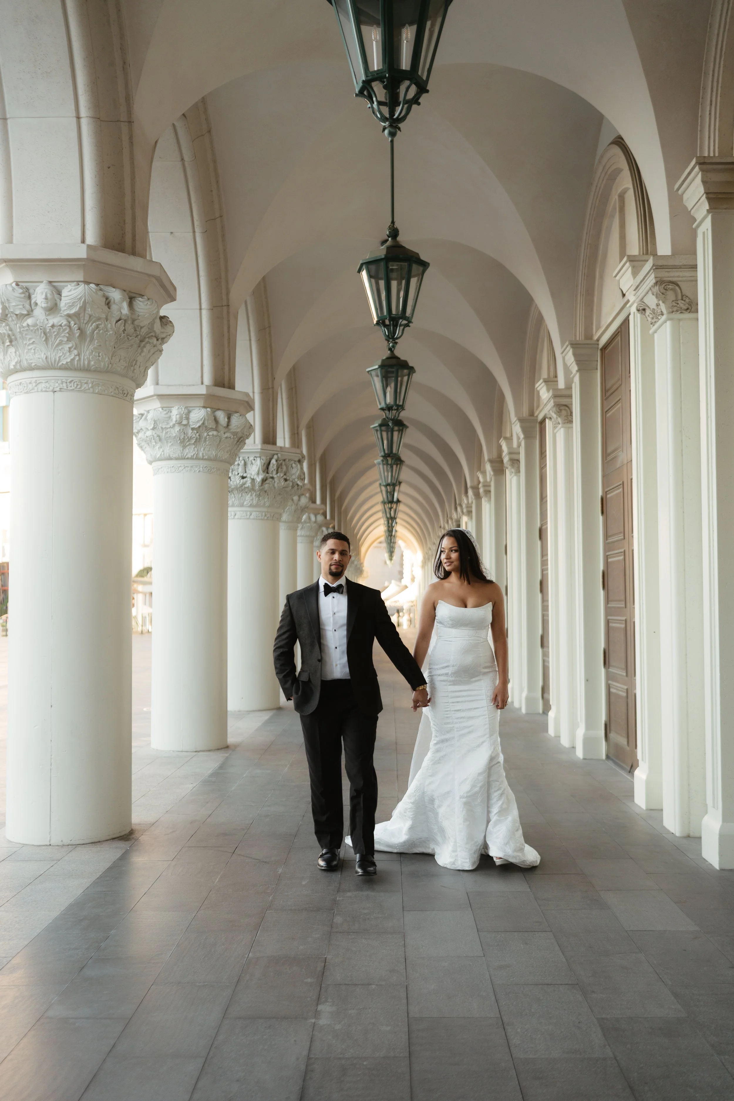 the-venetian-las-vegas-bridal-portraits-editorial.jpg
