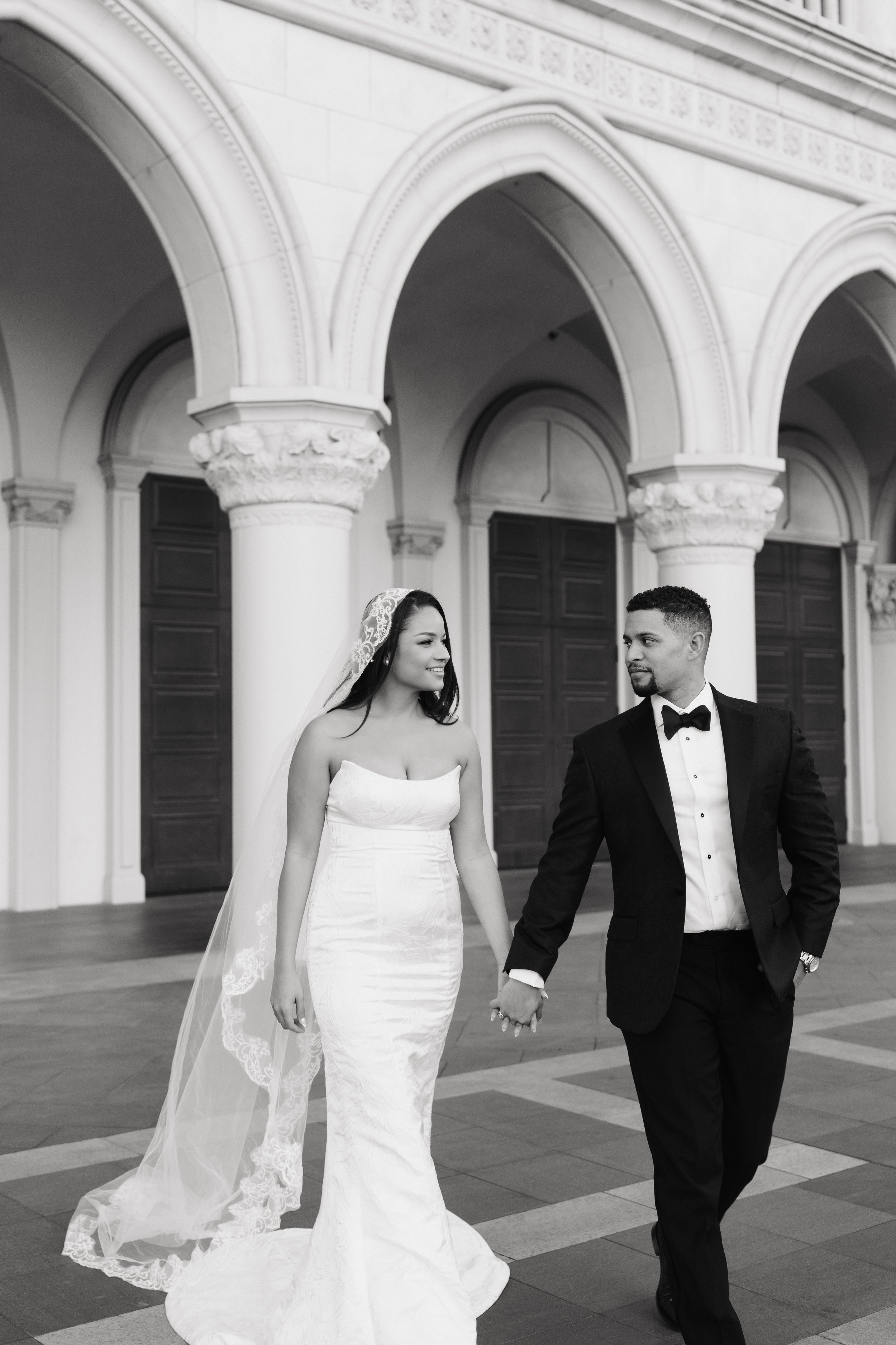 timeless-engagement-photos-the-venetian-las-vegas.jpg