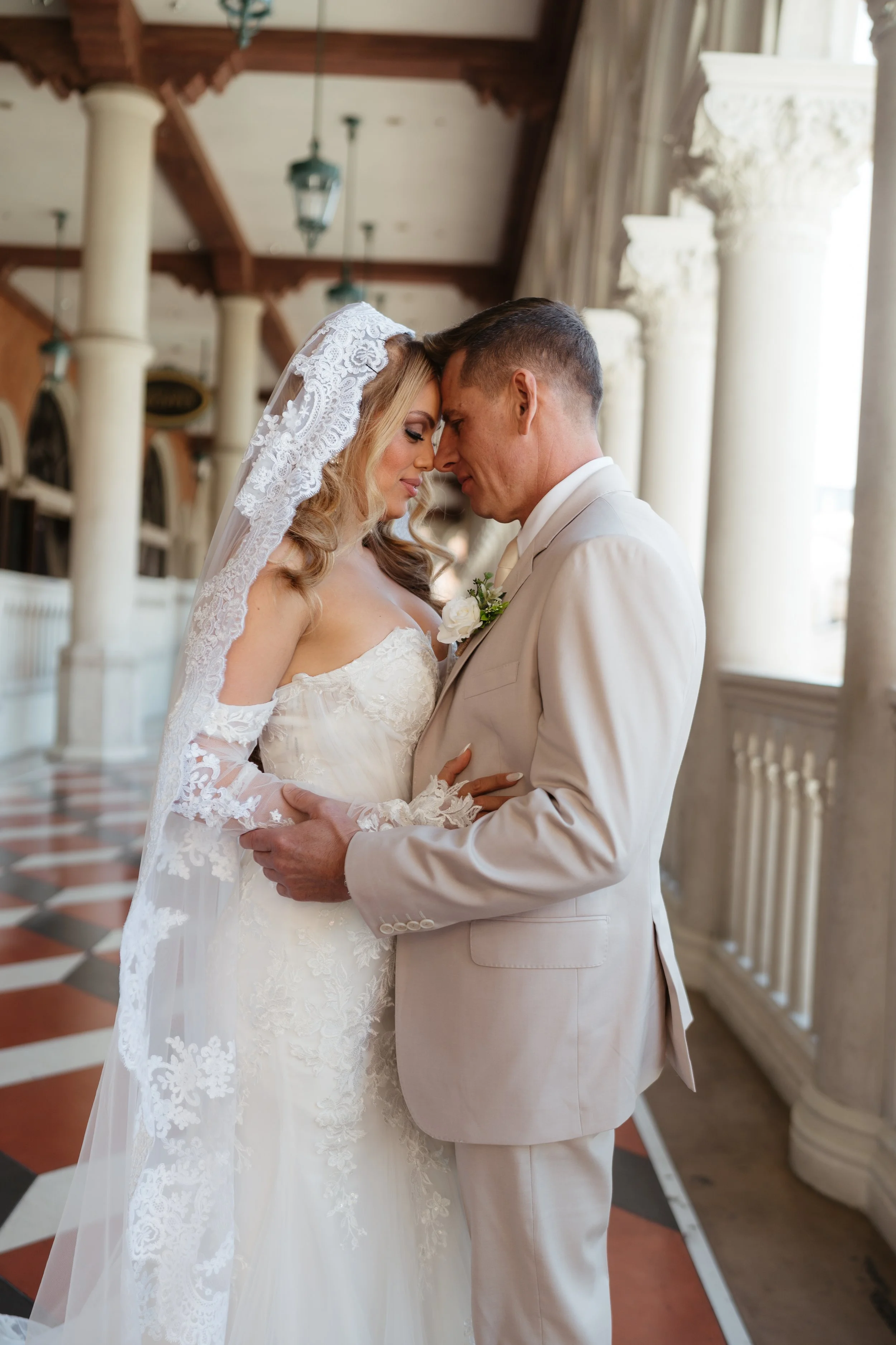 las-vegas-wedding-photographer-favorite-portrait-locations.jpg