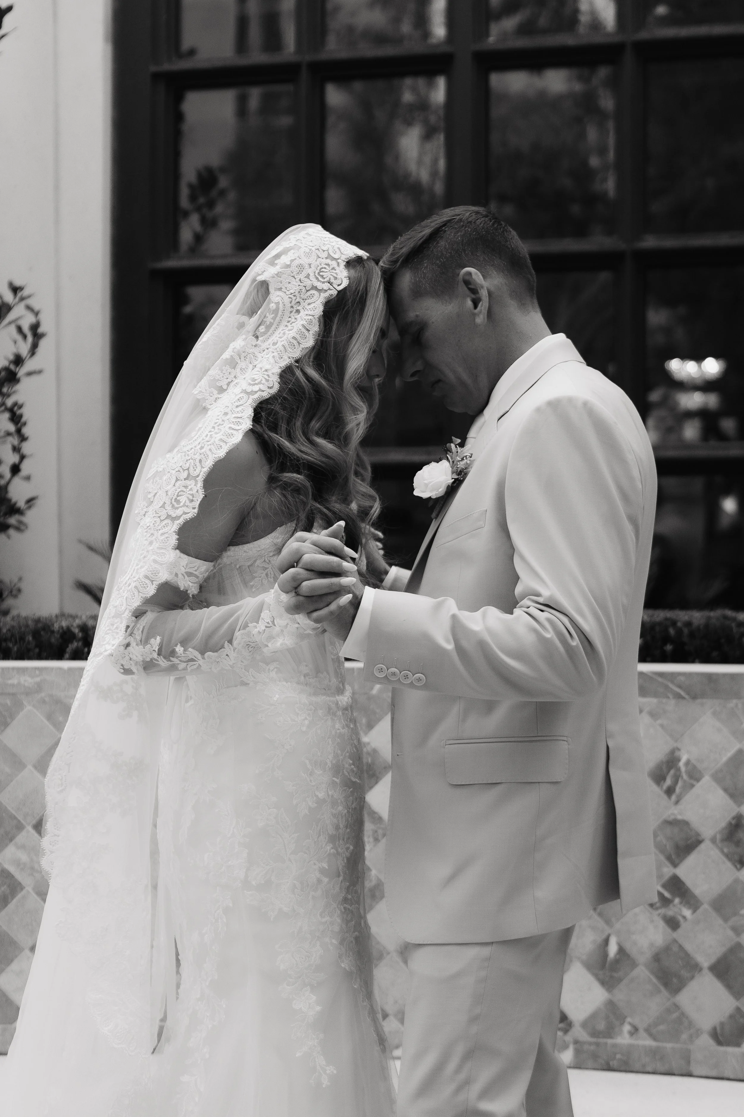 wedding-portraits-at-the-venetian-las-vegas-strip.jpg