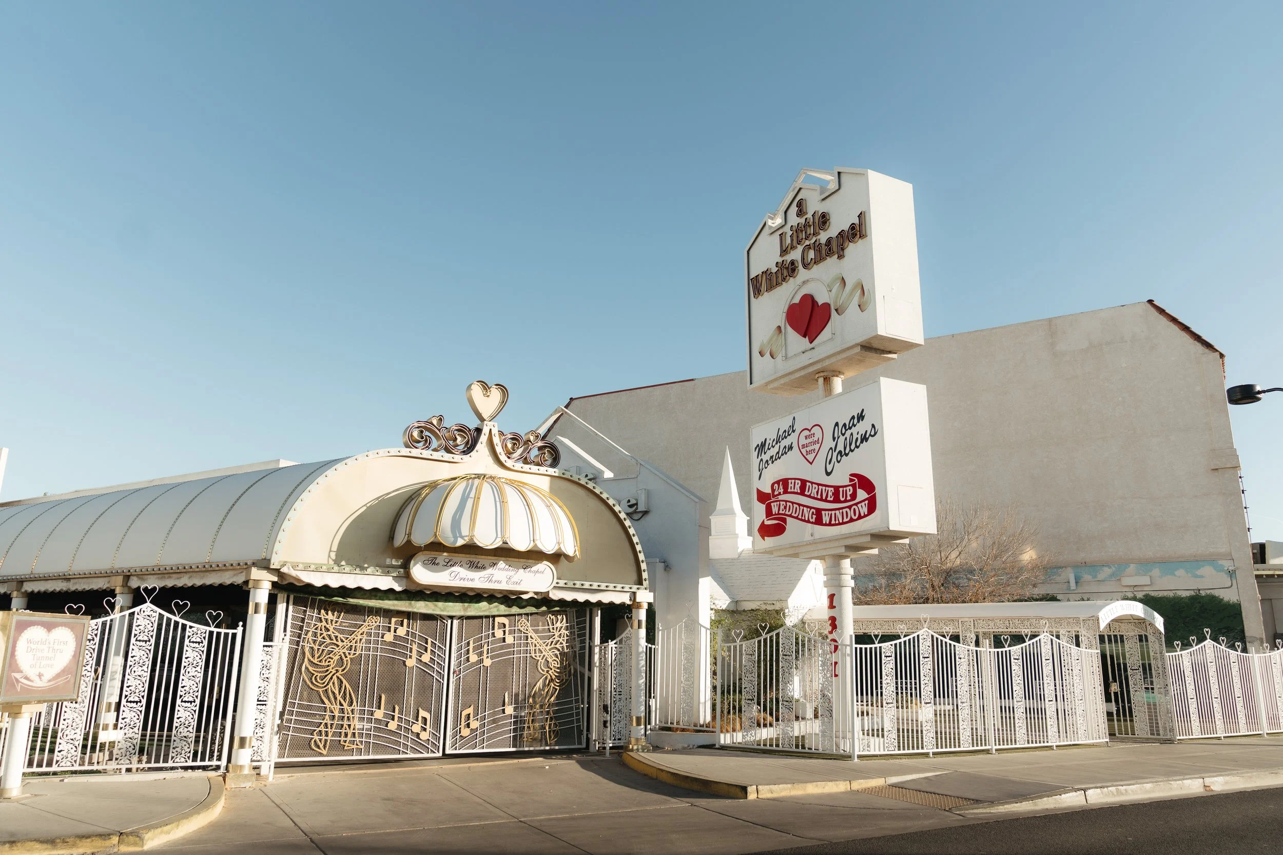Little White Chapel - Las Vegas Elopement