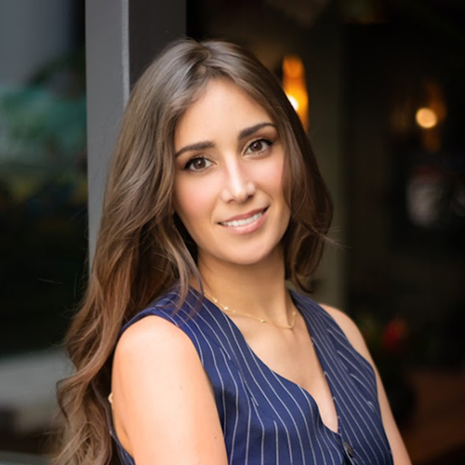 Schyna Pour Los Angeles therapist working with anxiety trauma and young adults