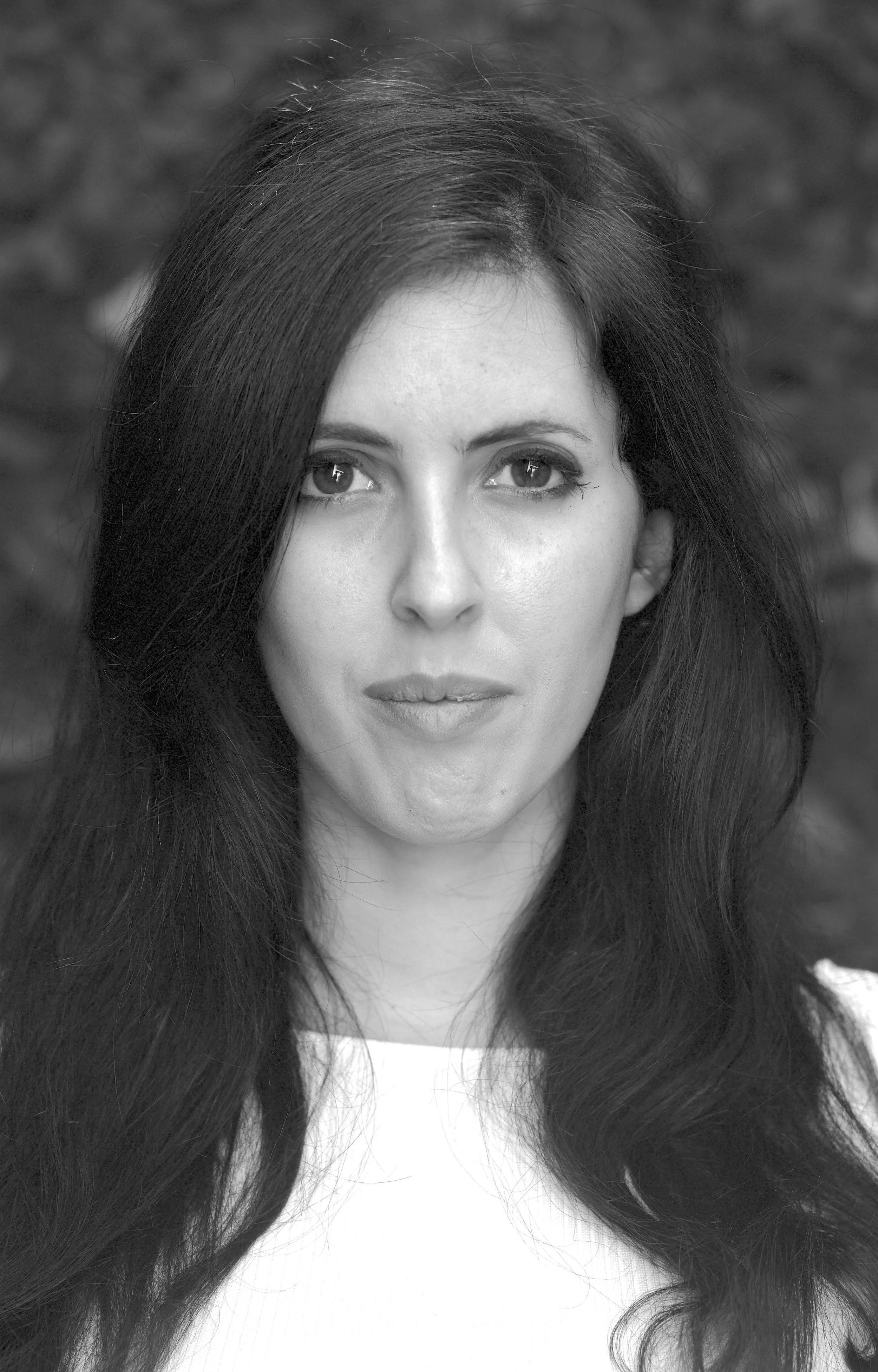 Golie Zarabi, licensed psychotherapist providing online and in-person therapy in Southern California