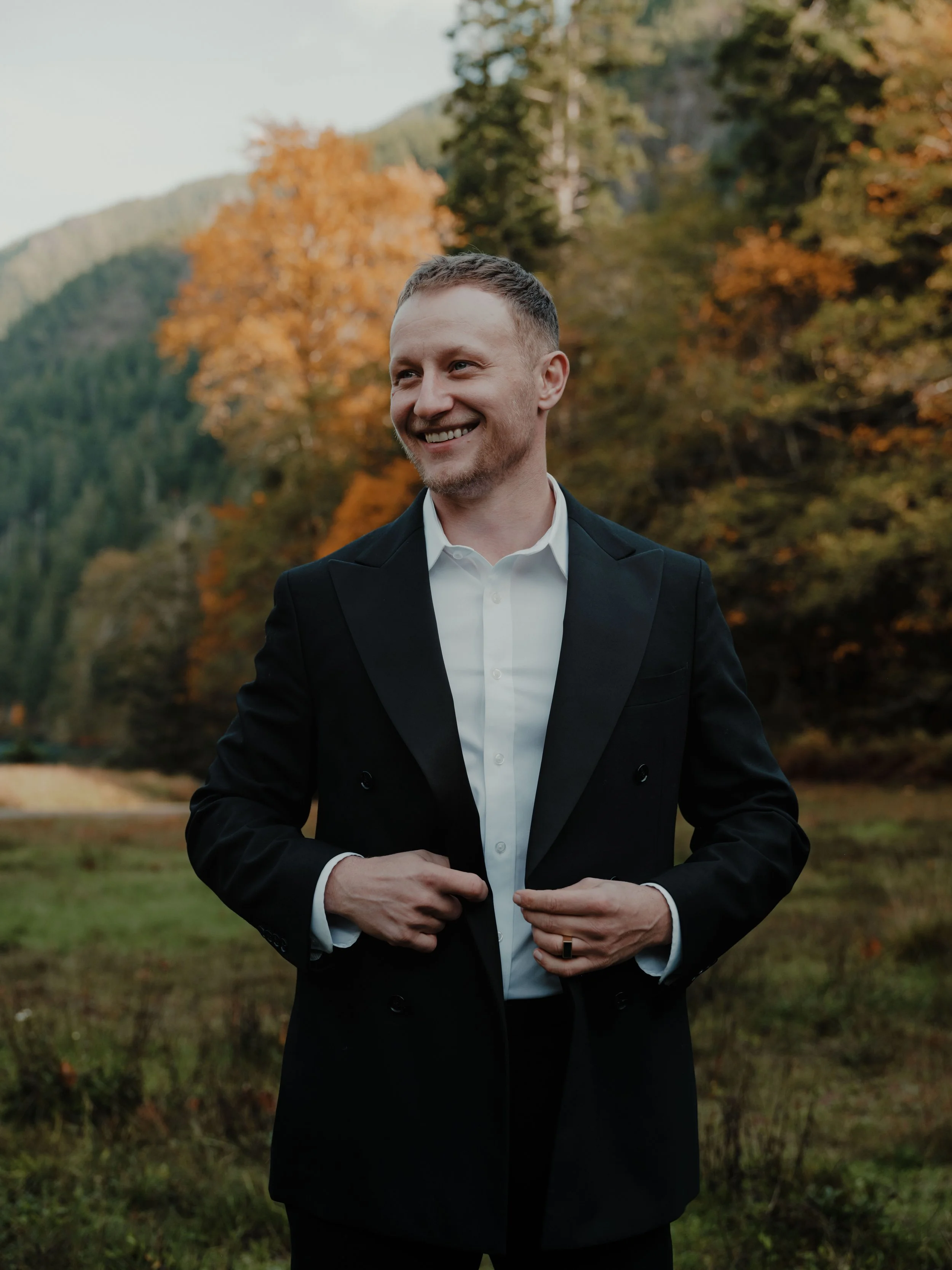 Monascherie-Photography- PNW Elopement-7.jpg