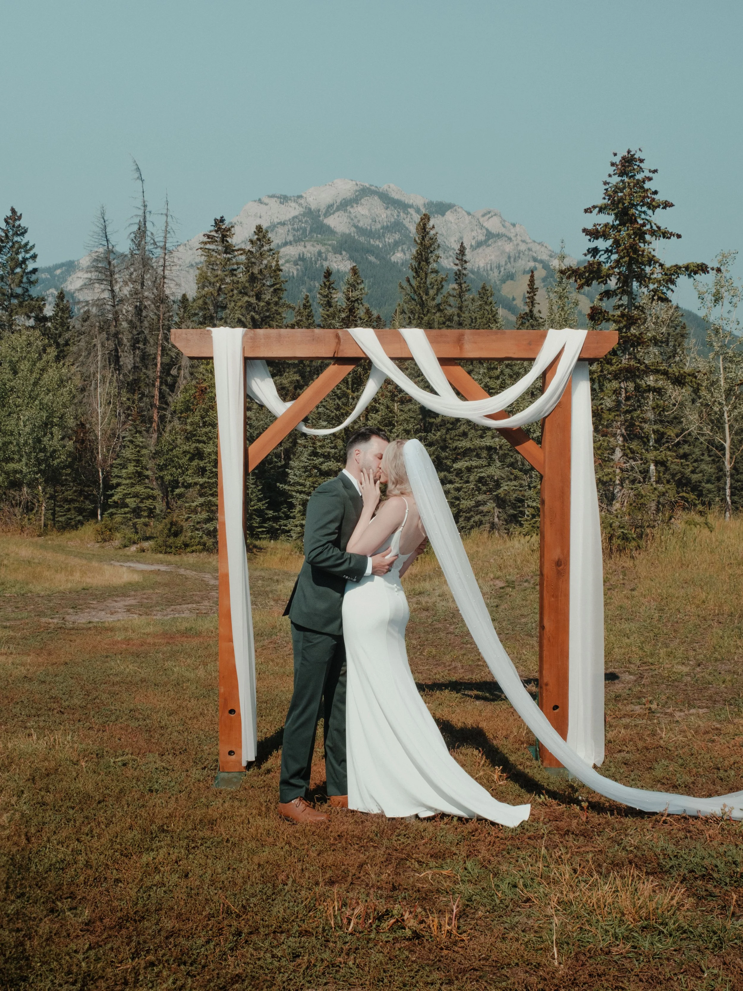 Monascherie-Photography- Banff Wedding Photography-4.jpg